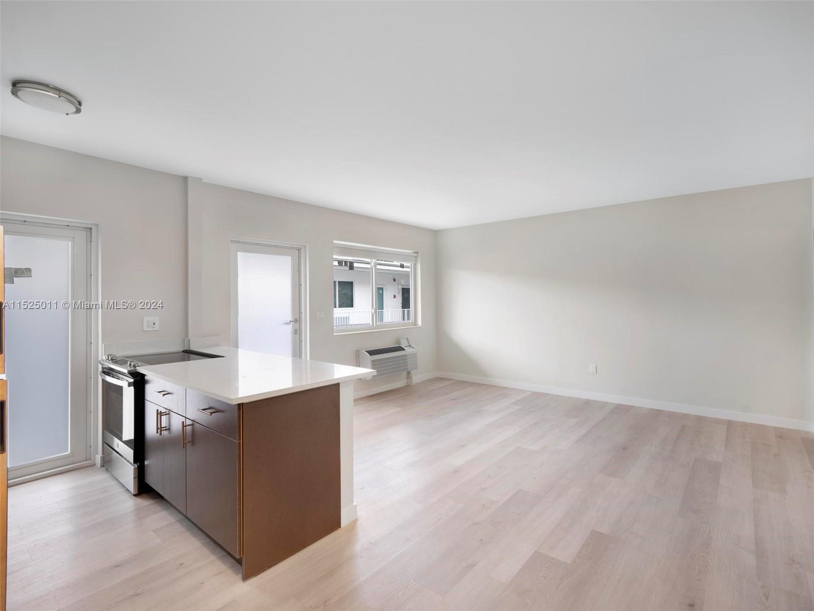 LINCOLN SUB - Residential Lease