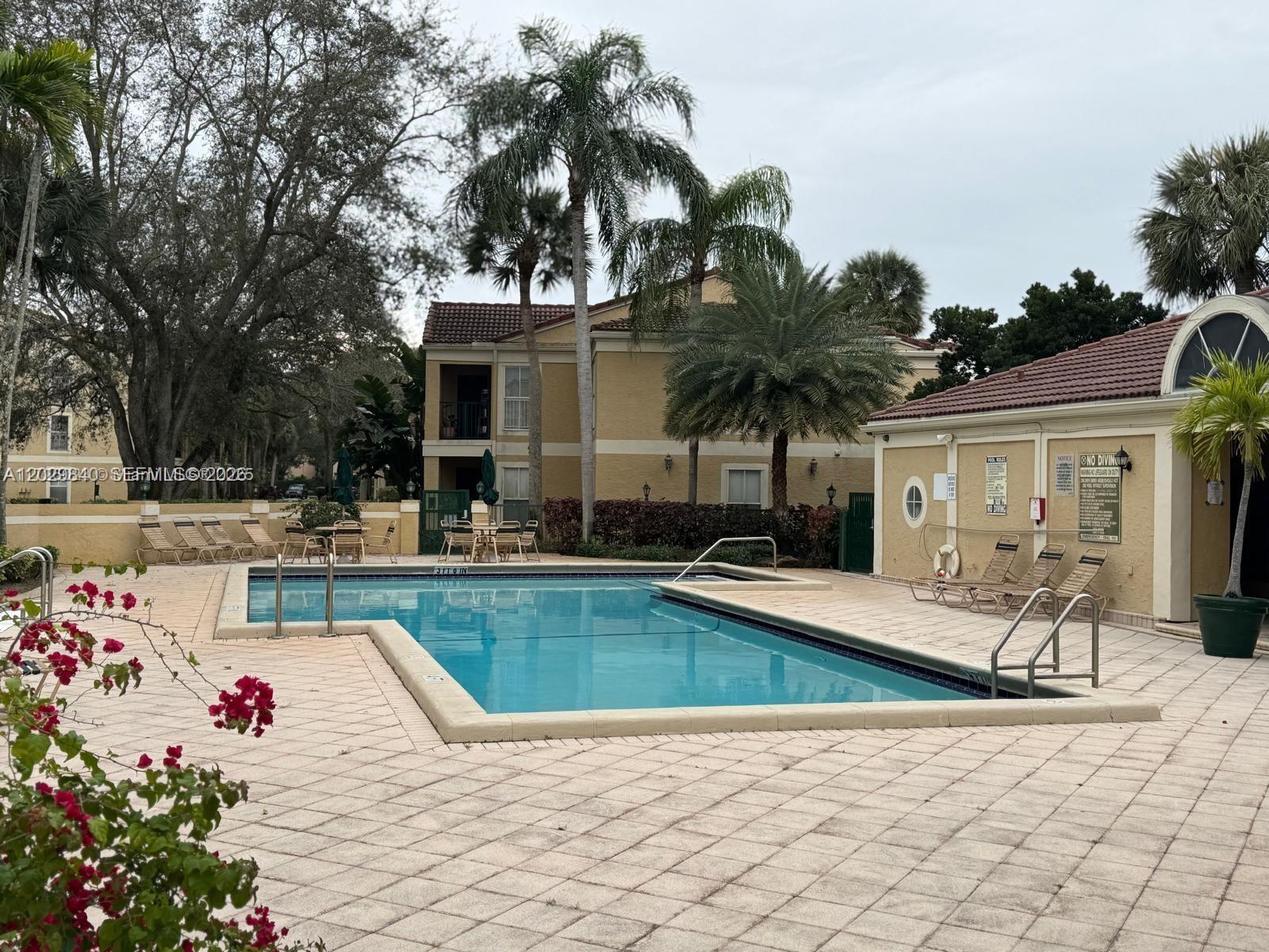 SAVANNAH AT RIVERSIDE CON - Residential Lease