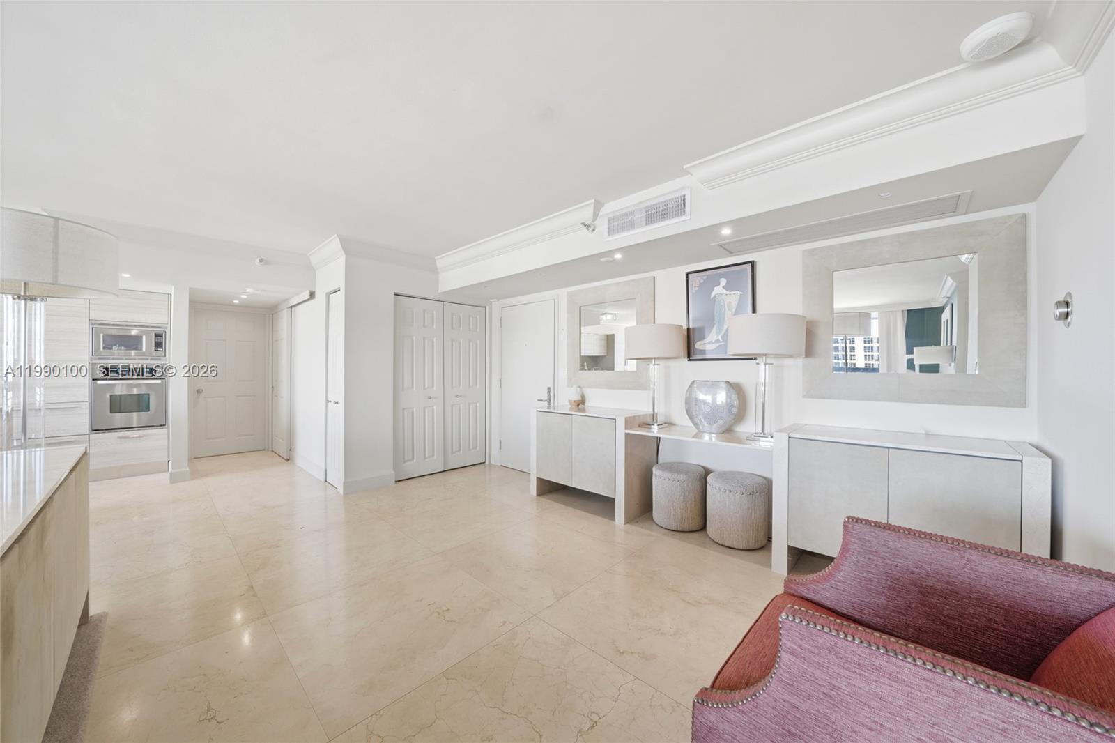 MYSTIC POINTE TOWER 500 C - Residential