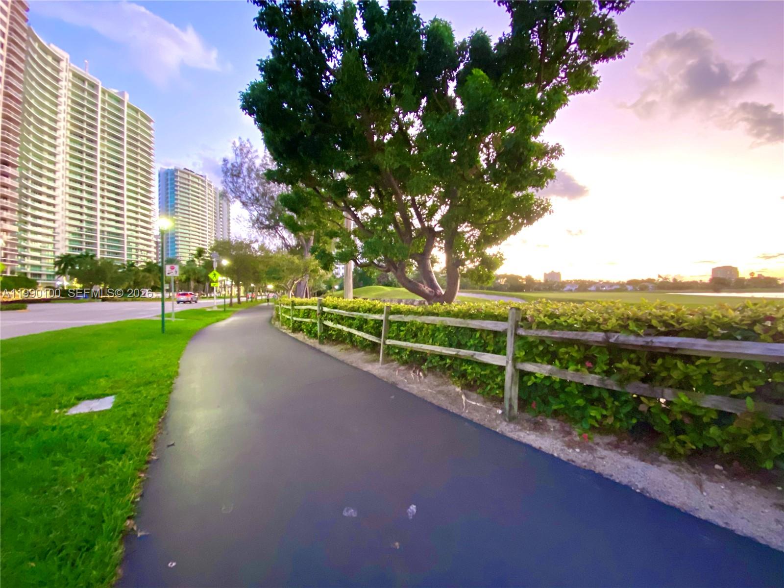 MYSTIC POINTE TOWER 500 C - Residential