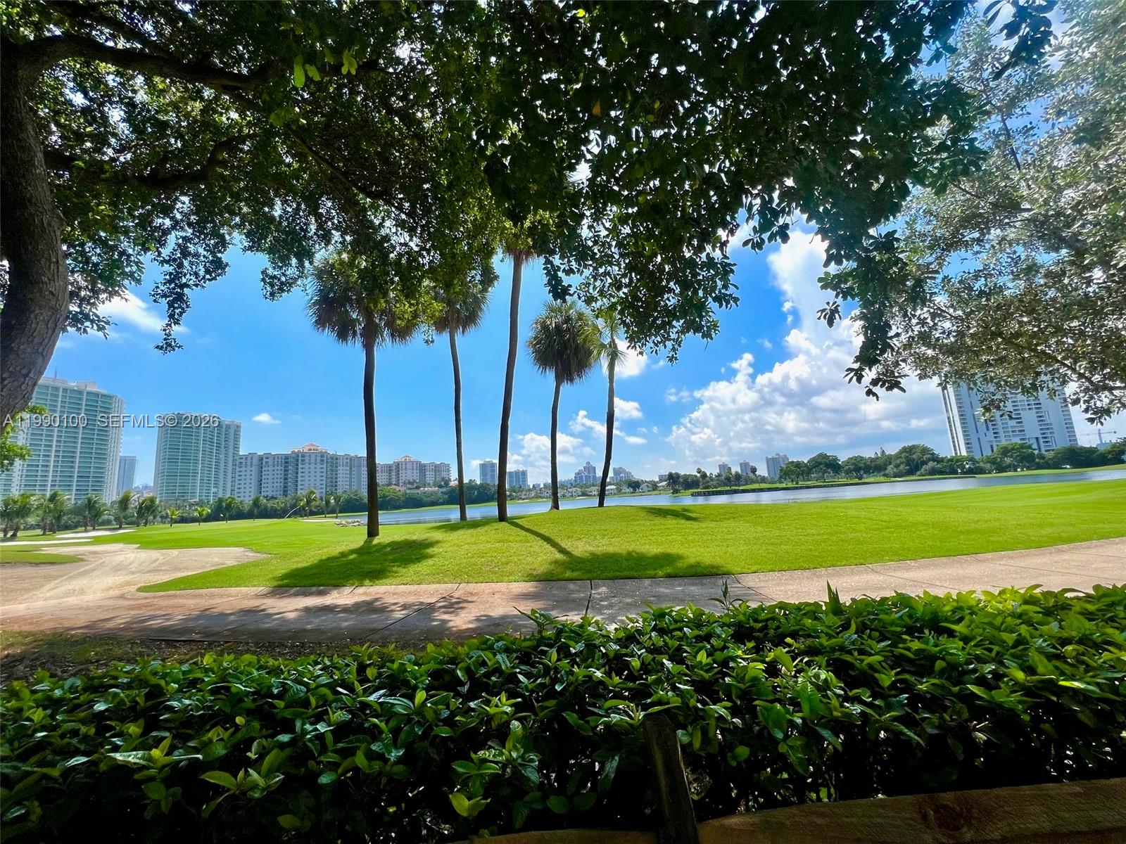 MYSTIC POINTE TOWER 500 C - Residential
