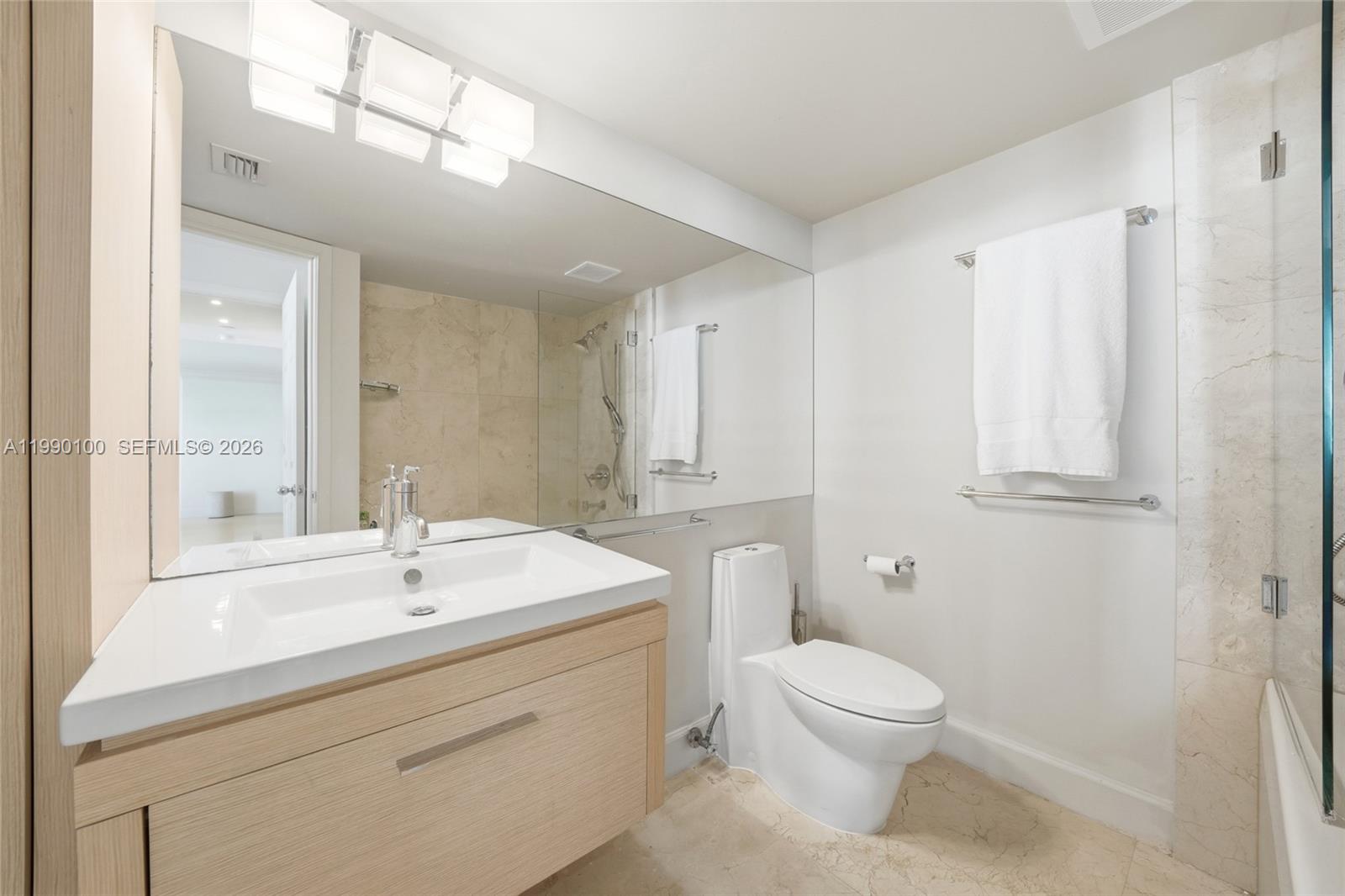 MYSTIC POINTE TOWER 500 C - Residential