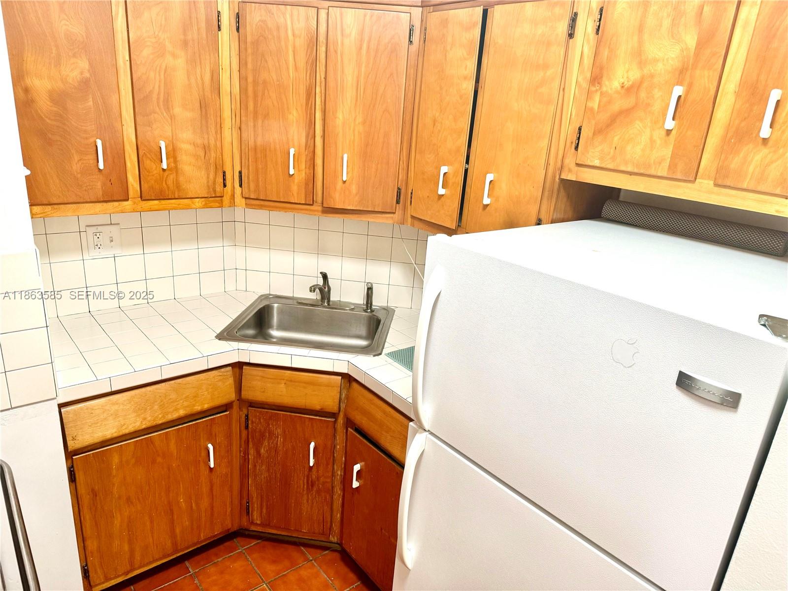 BAYSHORE COOP, INC - Residential Lease