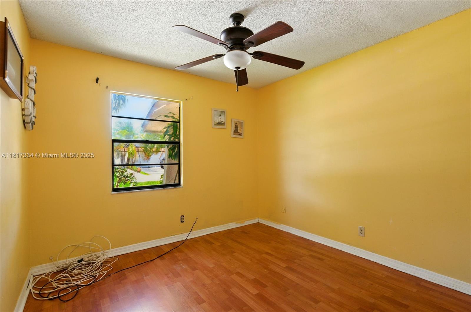 NORTH LAUDERDALE VILLAGE - Residential