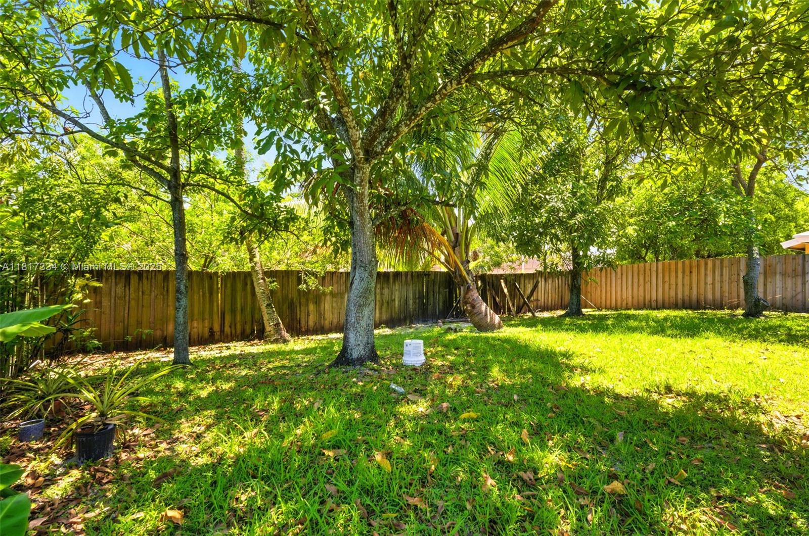 NORTH LAUDERDALE VILLAGE - Residential