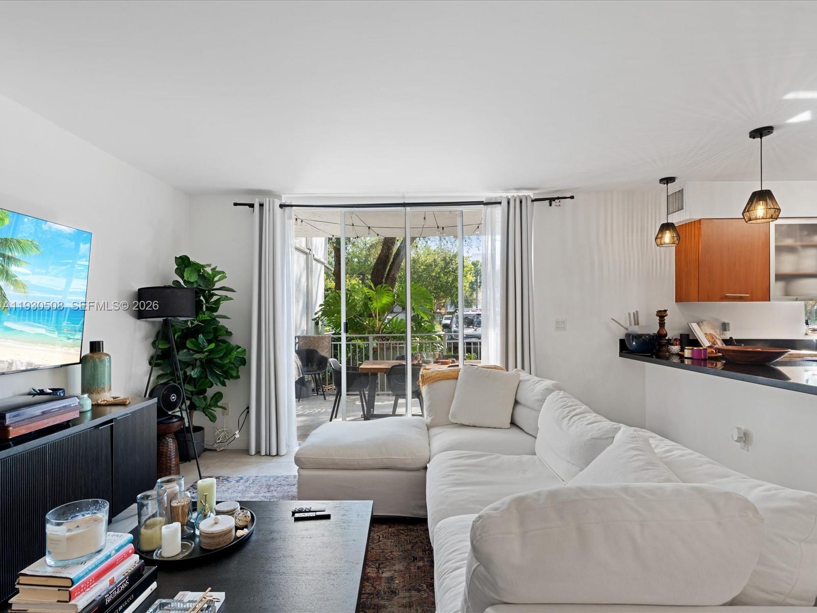 NIRVANA CONDO NO ONE COND - Residential