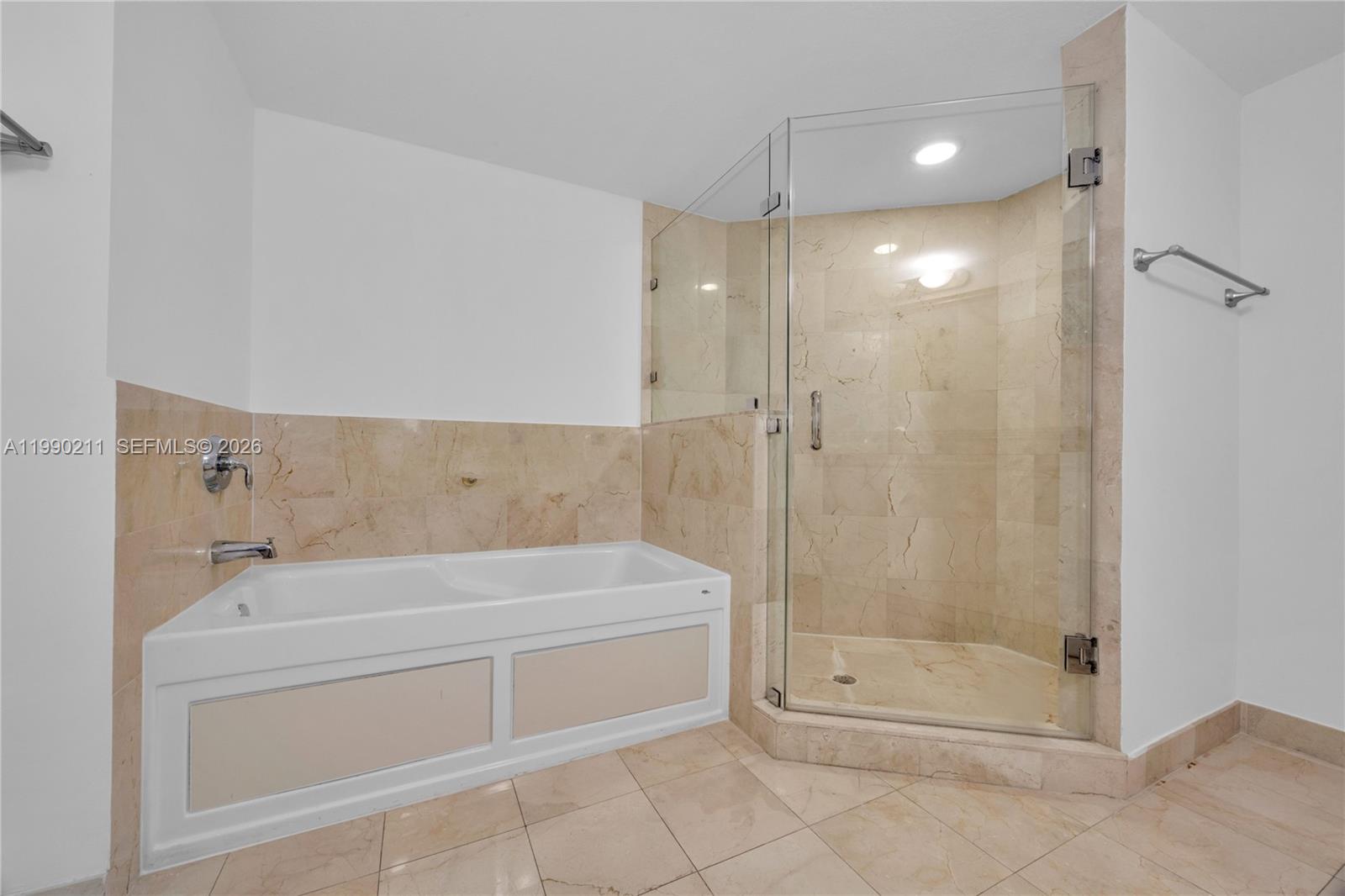 1800 CLUB CONDO - Residential