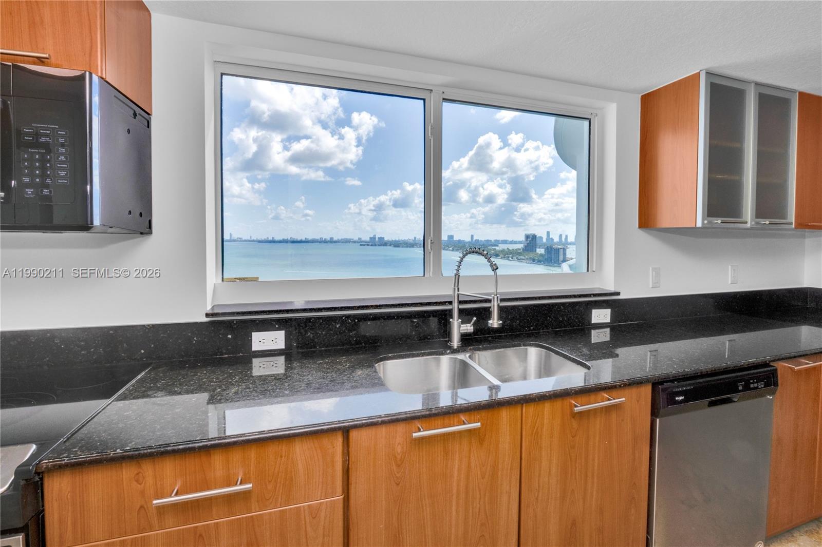 1800 CLUB CONDO - Residential