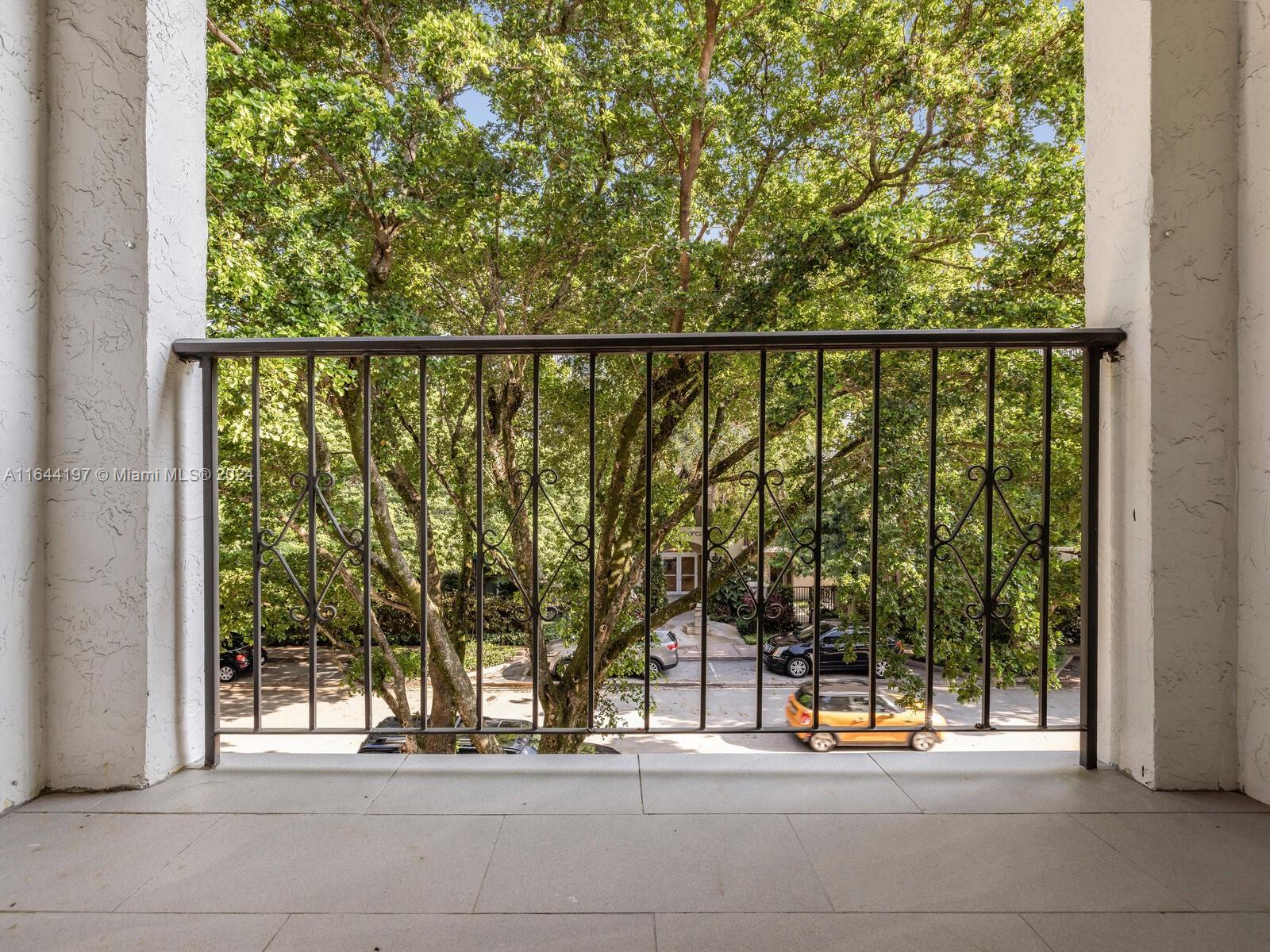 THE MAJORCAS CONDO - Residential