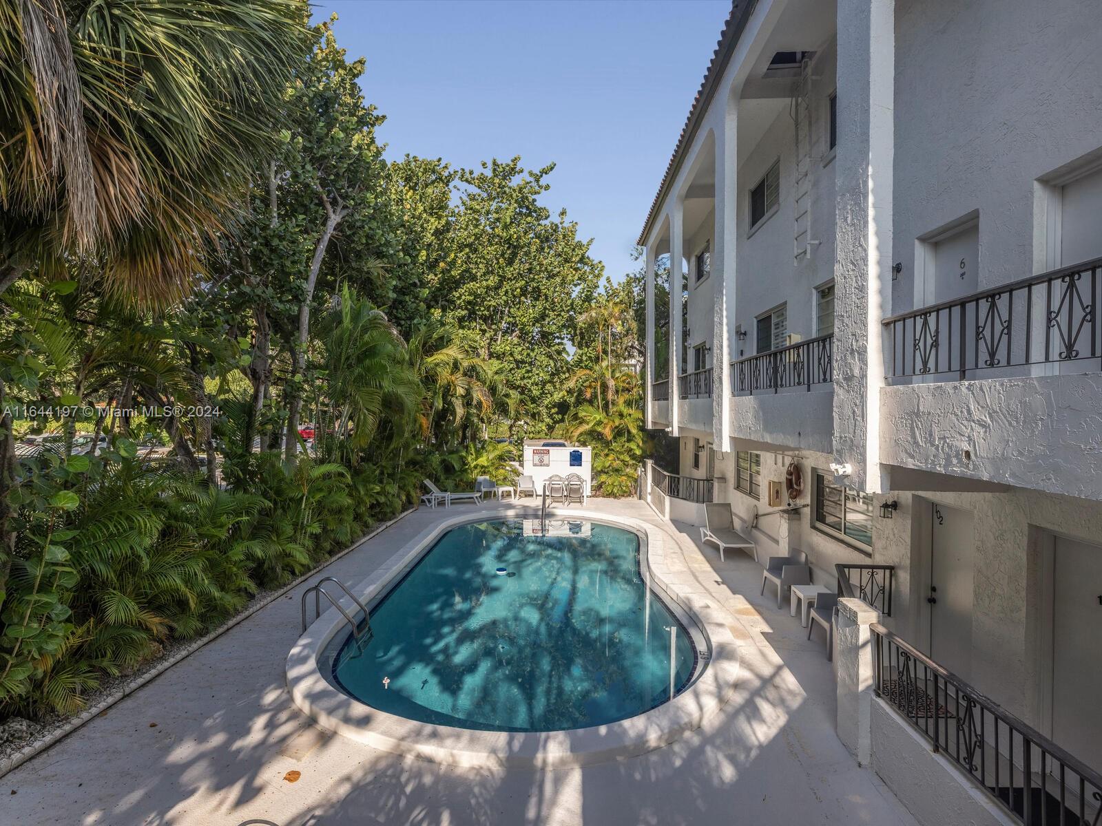 THE MAJORCAS CONDO - Residential