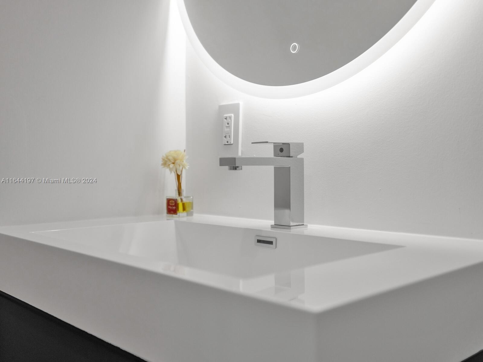 THE MAJORCAS CONDO - Residential