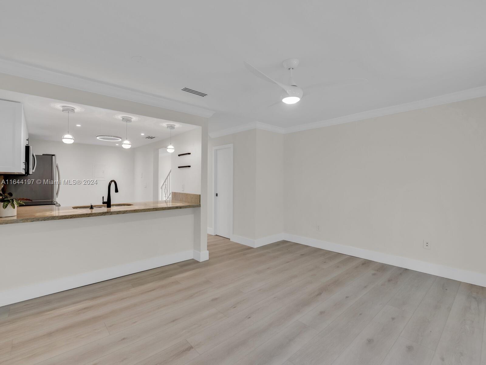 THE MAJORCAS CONDO - Residential