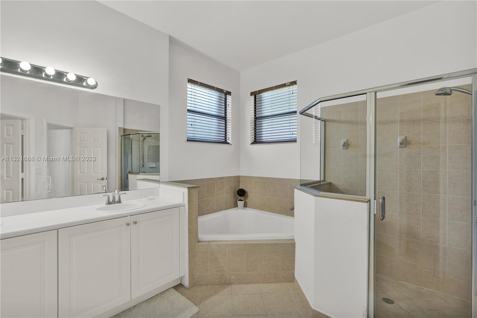 SILVER PALM EAST SECTION - Residential