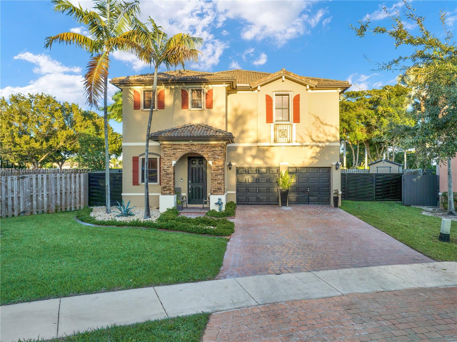 SILVER PALM EAST SECTION - Residential