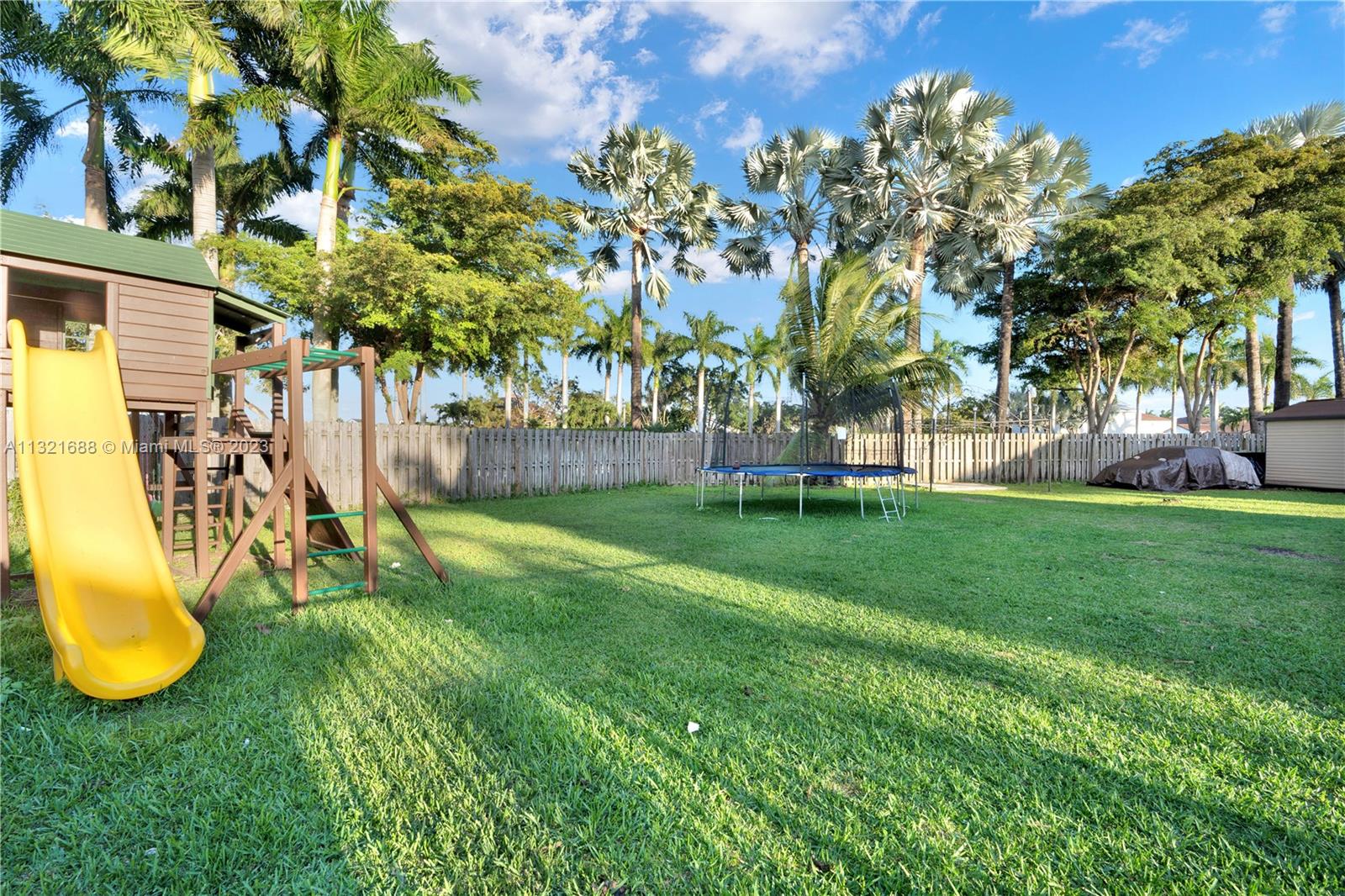 SILVER PALM EAST SECTION - Residential