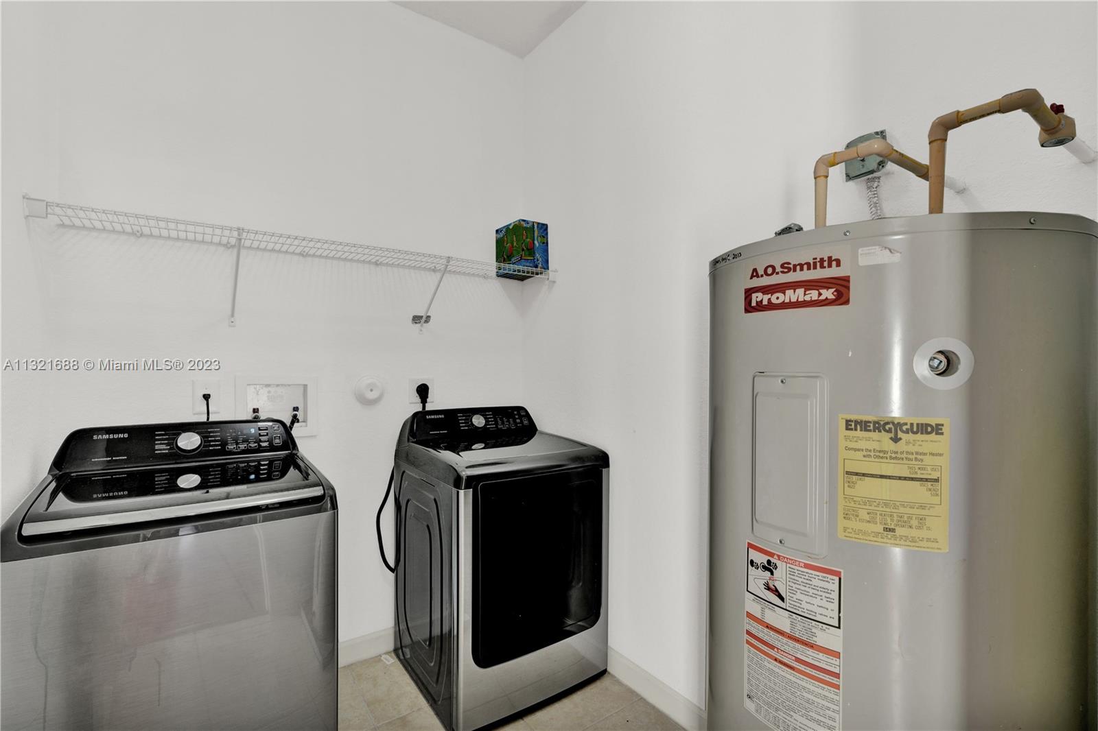 SILVER PALM EAST SECTION - Residential