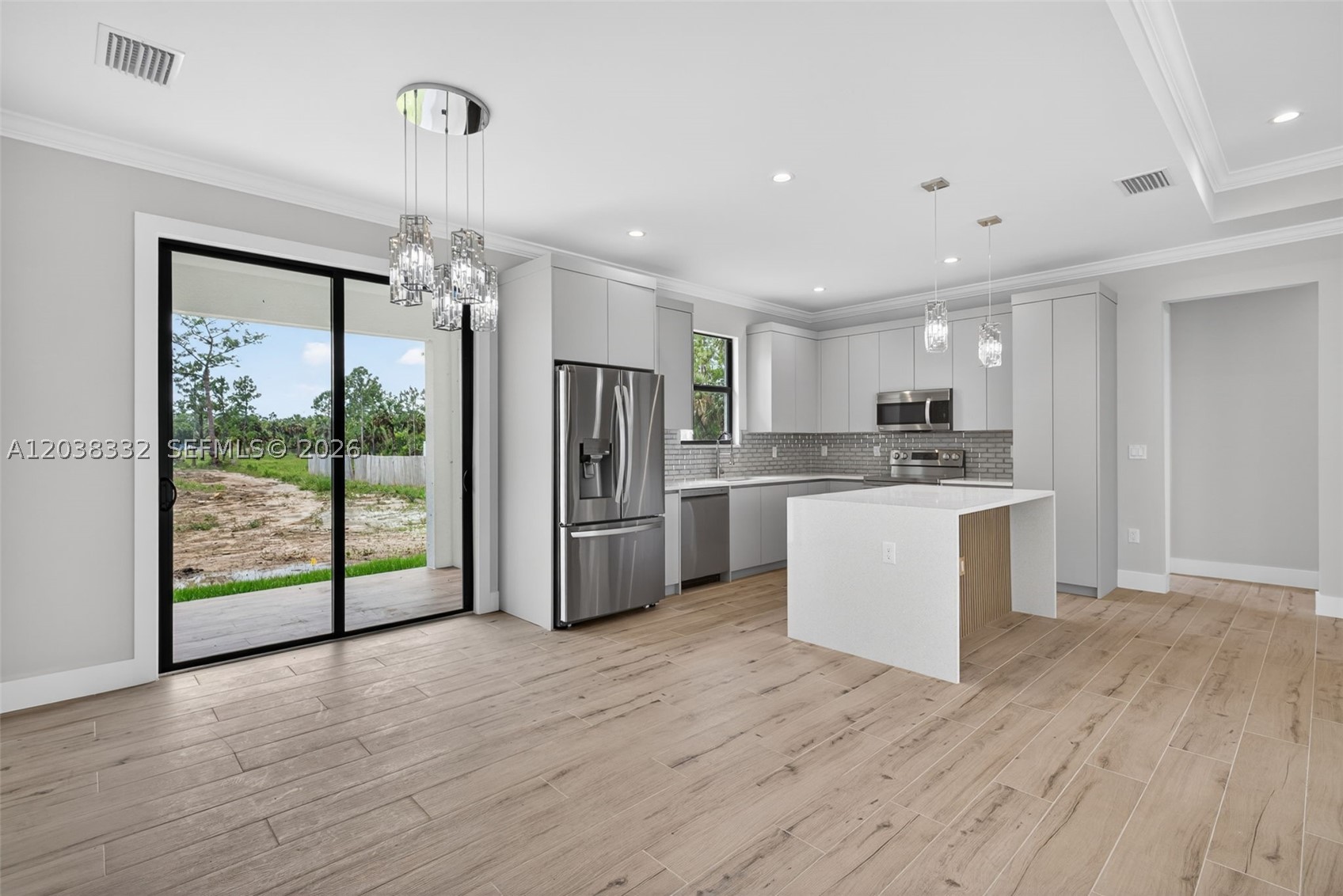 SUN N LAKES - Residential