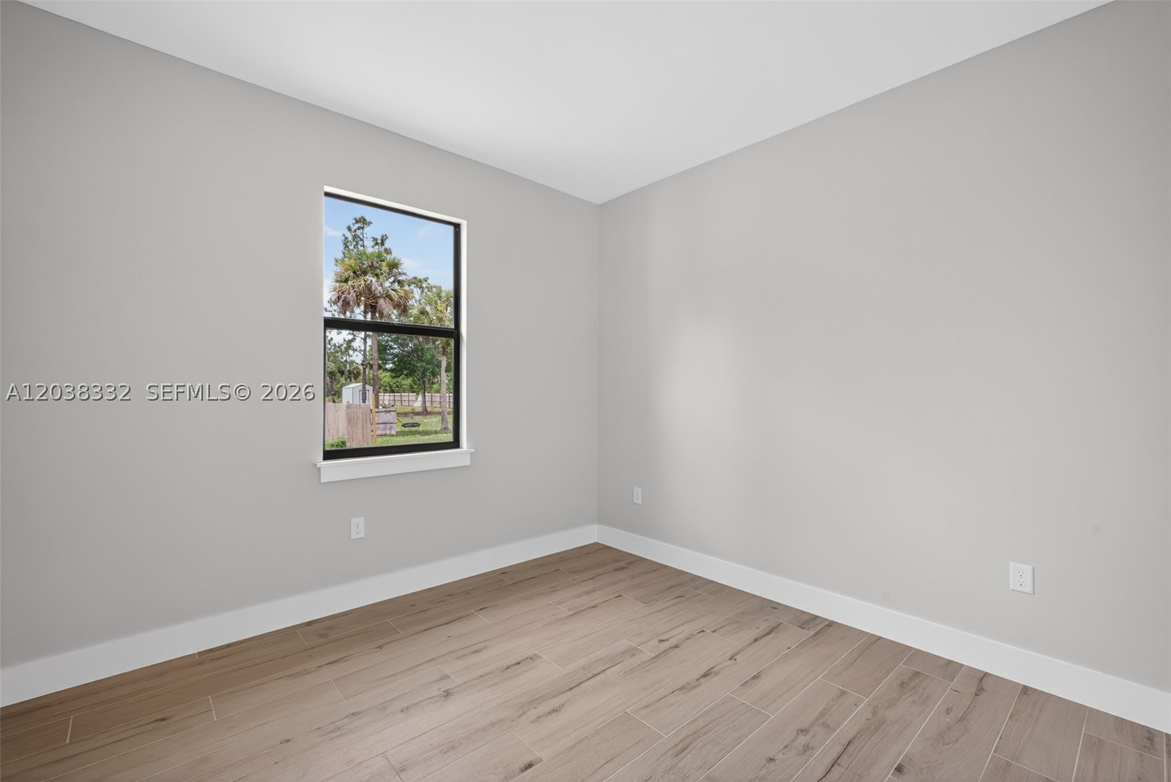 SUN N LAKES - Residential