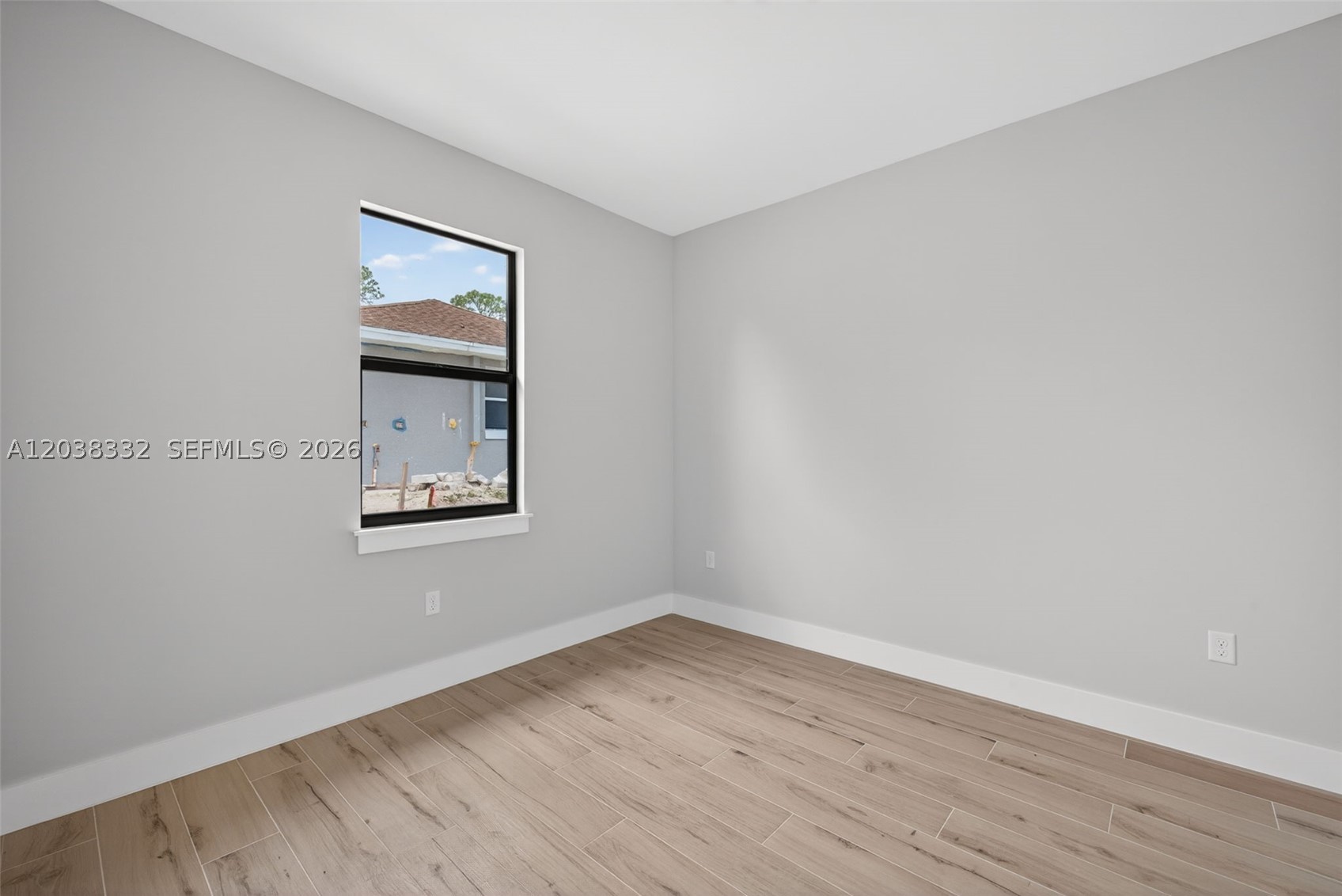 SUN N LAKES - Residential