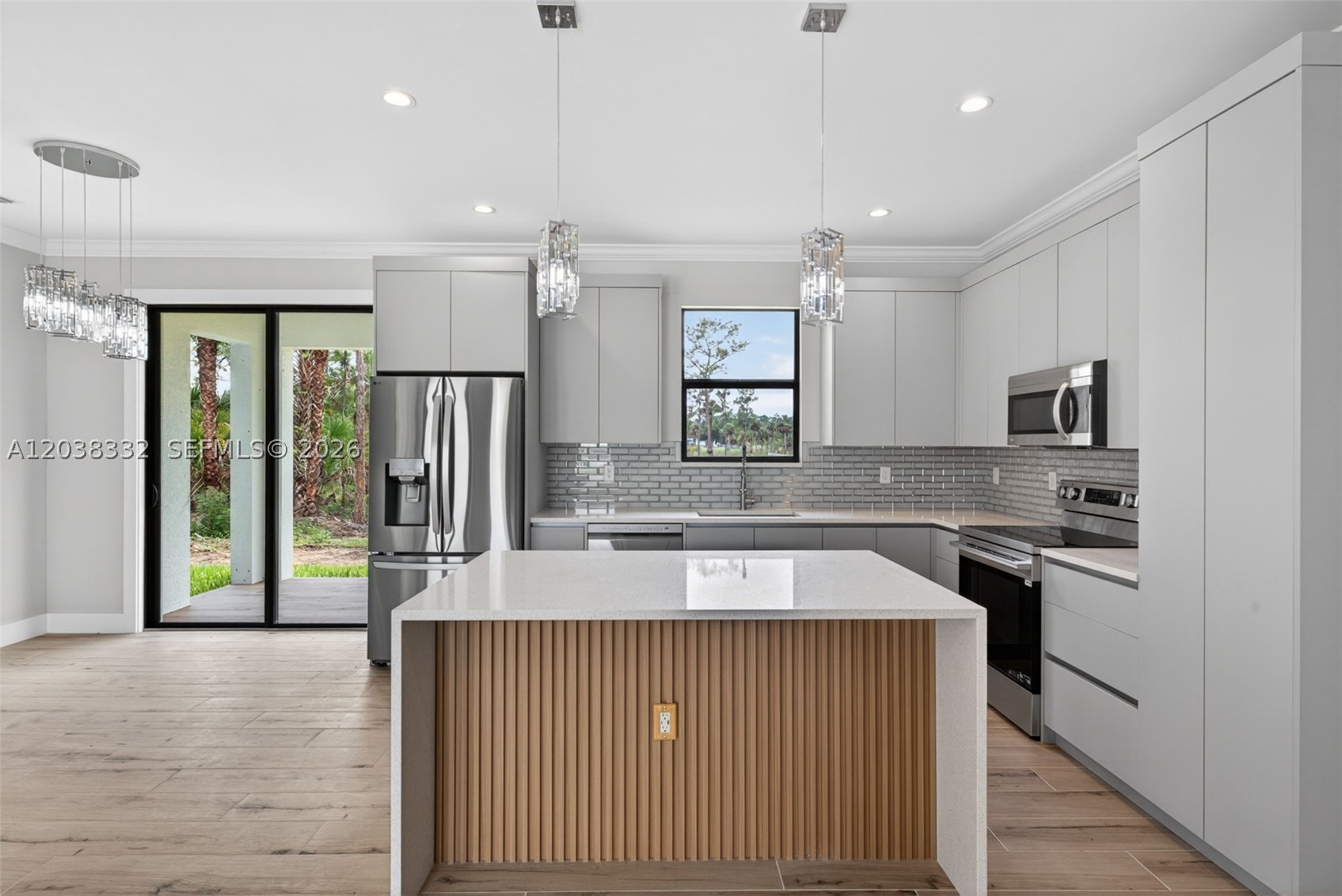 SUN N LAKES - Residential
