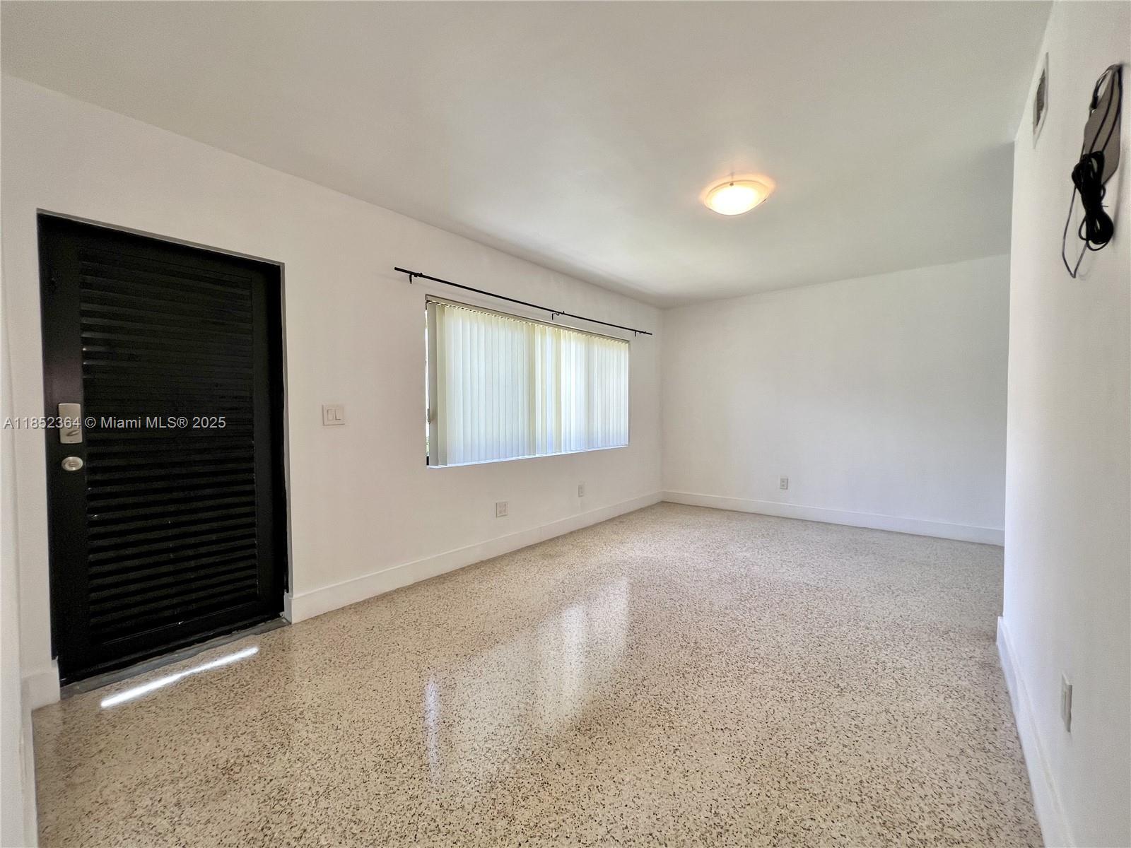 BISCAYNE BCH SUB - Residential Lease