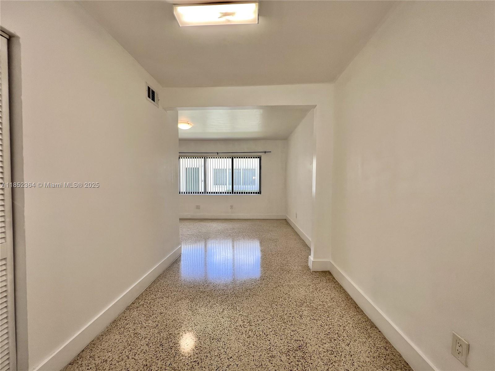 BISCAYNE BCH SUB - Residential Lease