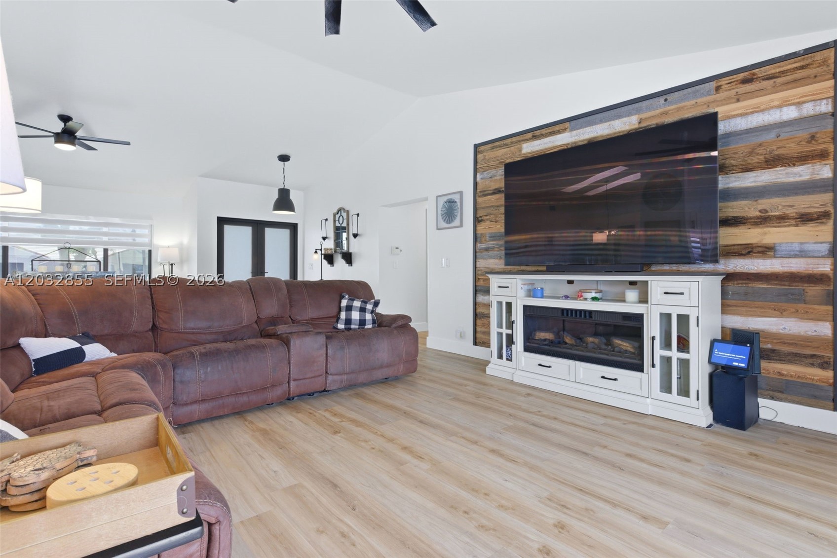 CYPRESS GLEN - Residential