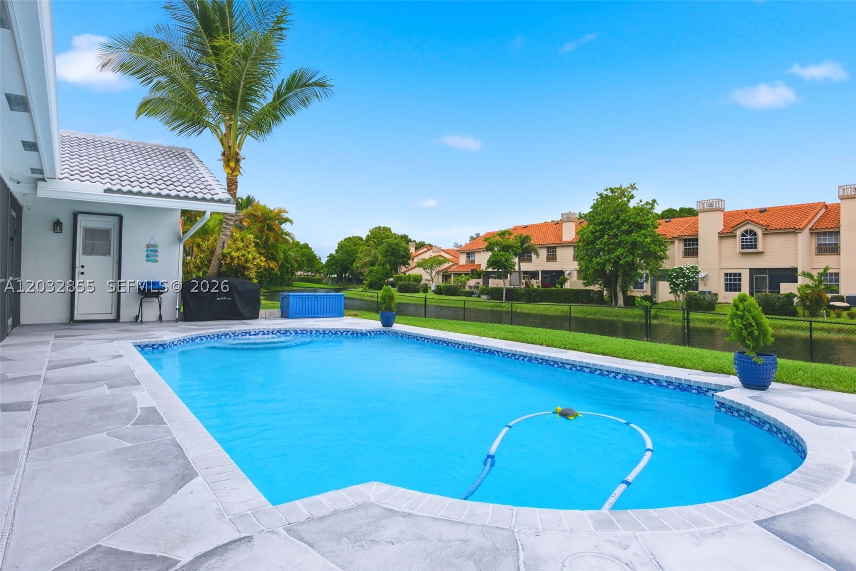 CYPRESS GLEN - Residential