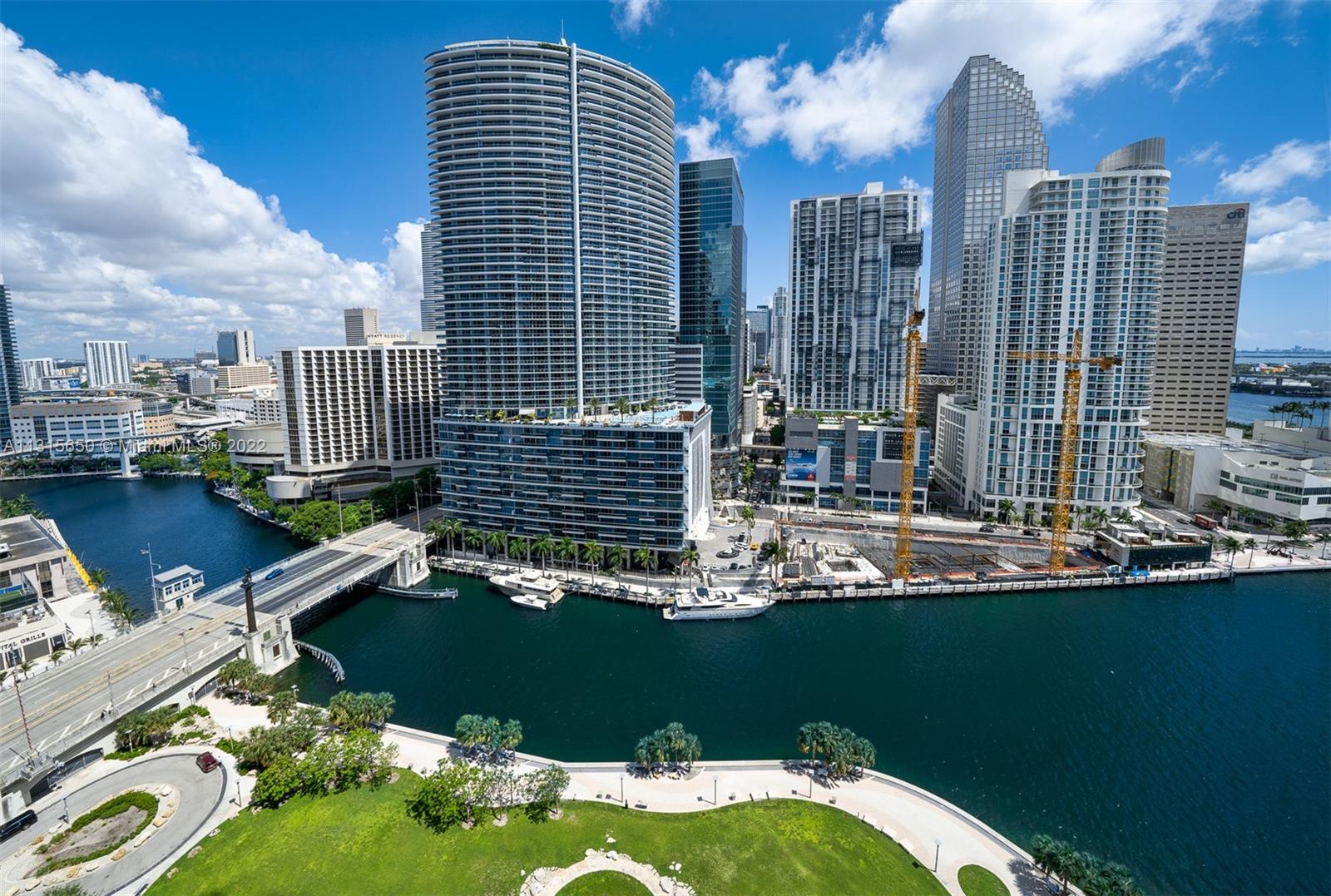 Stunning Studio style apartment with amazing river & city views. Porcelain tile floors through-out, floor to ceiling windows, large balcony!. Unit features top of the line Wolf appliances, Italian cabinetry, large bathroom with roman tub, subzero refrigerator, and a very long closet. IconBrickell designed by Philippe Starck offers: 2800 SF Spa & Fitness center, Club 50, 2 acre pool deck, white glove concierge & much more! Easy to show! Available to move in after 1/15/2022