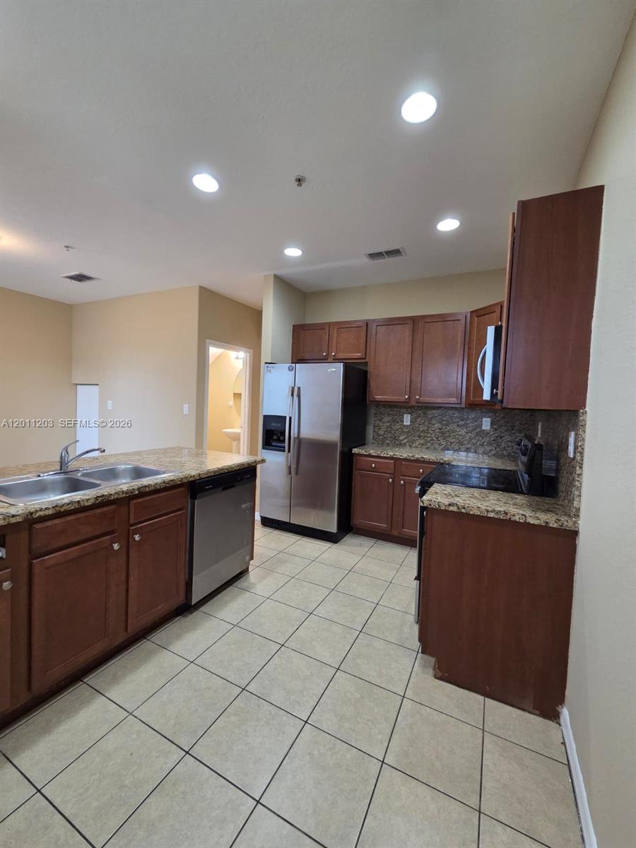 TUSCAN VILLAS CONDO - Residential