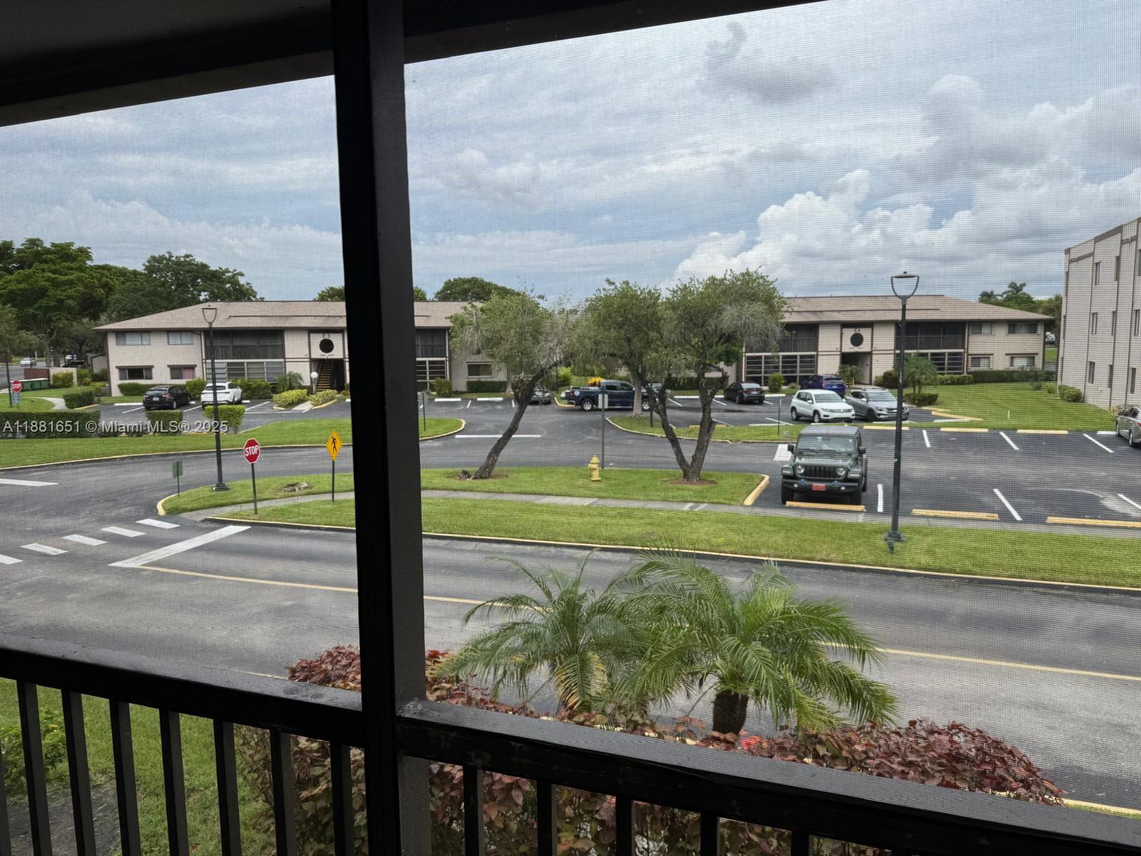 BELFORT CONDOMINIUM G - Residential