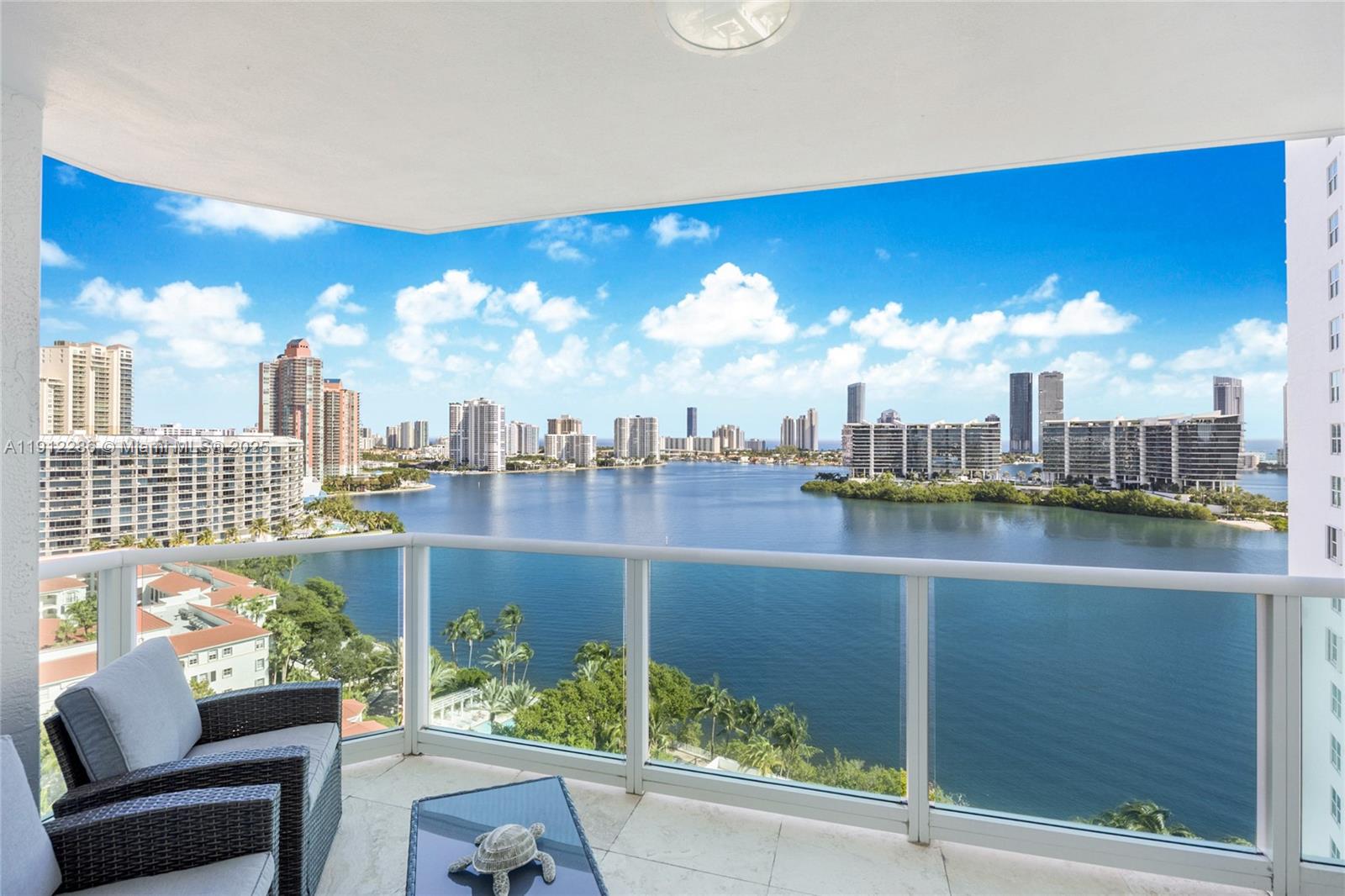 THE PENINSULA II CONDO - Residential