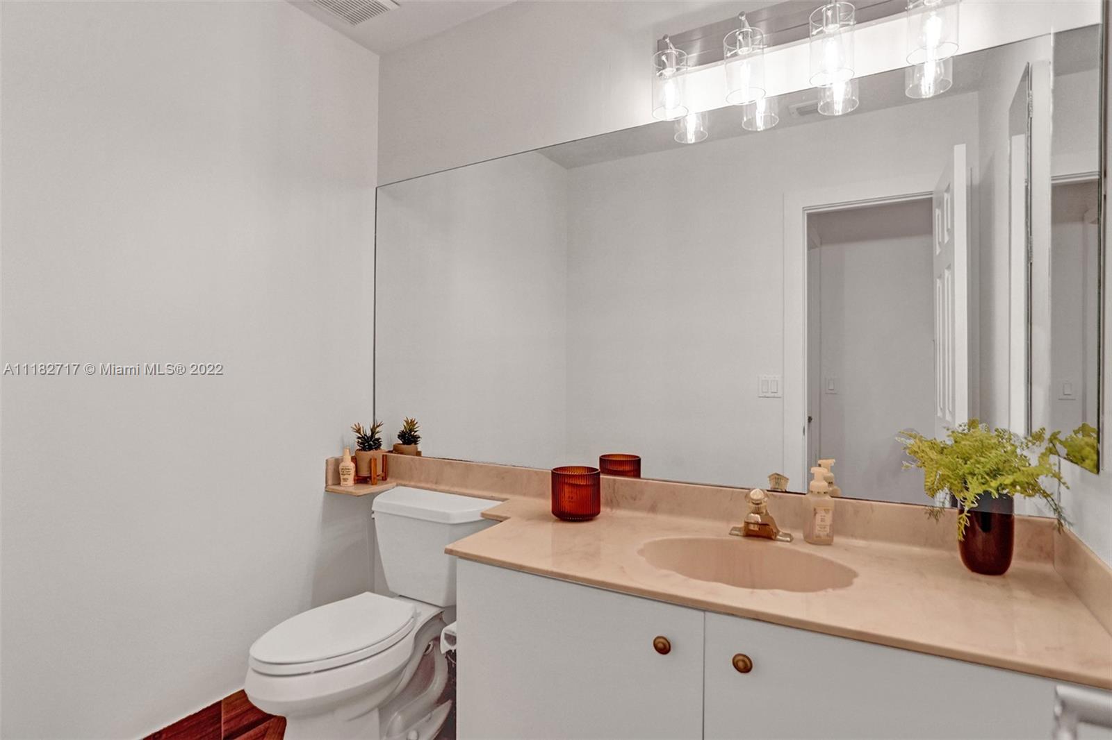 CHAPEL TRAIL REPLAT SEC T - Residential