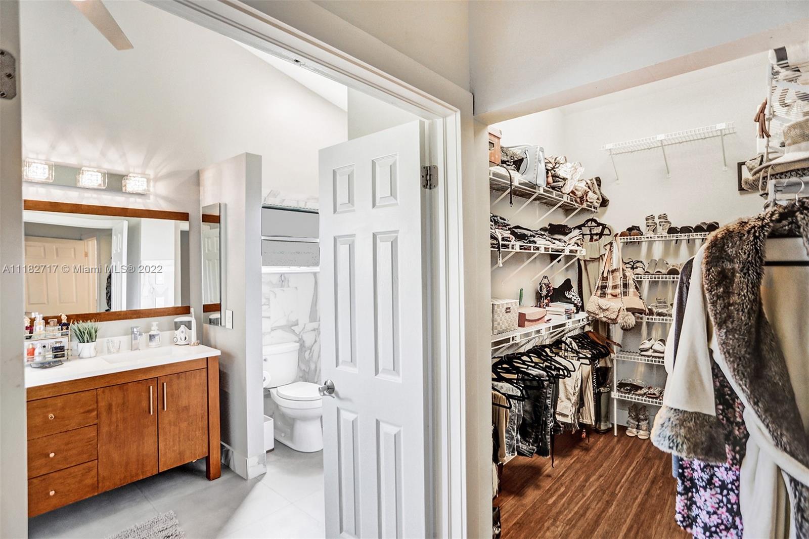 CHAPEL TRAIL REPLAT SEC T - Residential