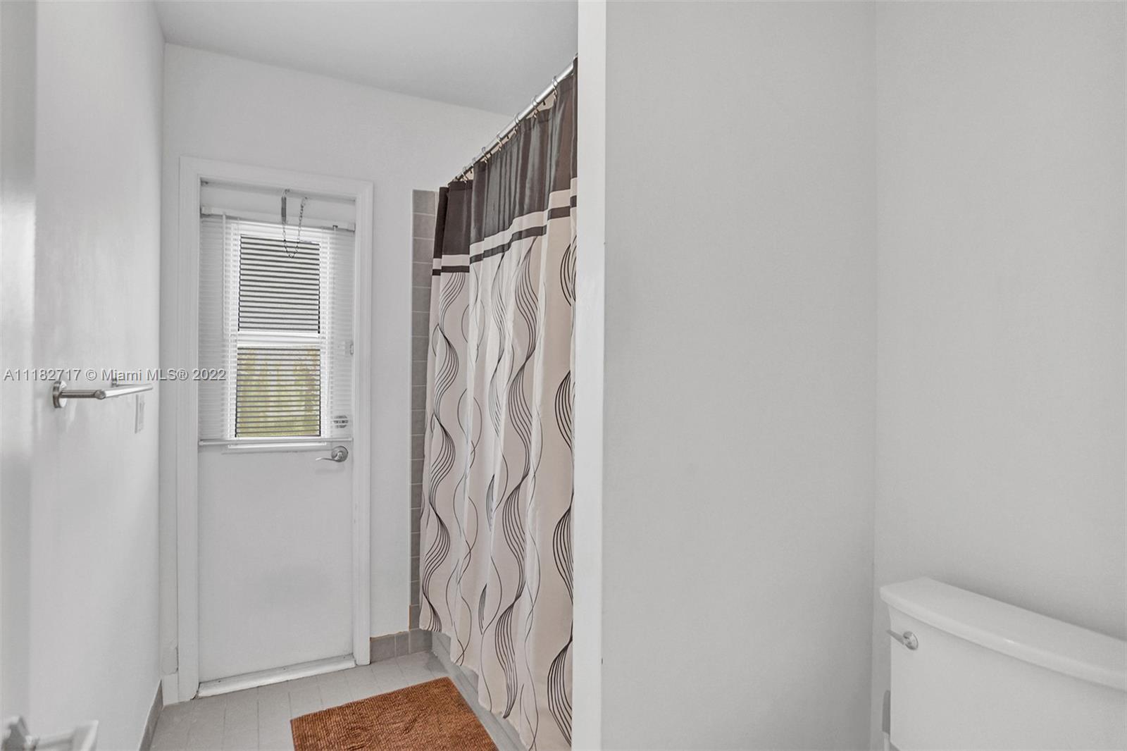 CHAPEL TRAIL REPLAT SEC T - Residential