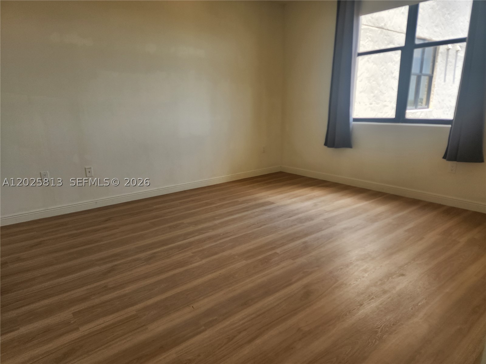 PUERTA DE PALMAS CONDO - Residential Lease