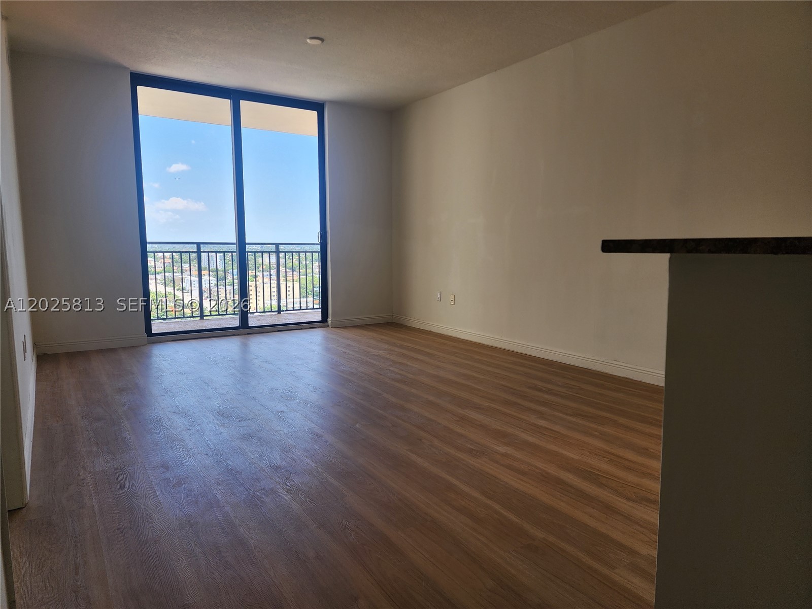PUERTA DE PALMAS CONDO - Residential Lease