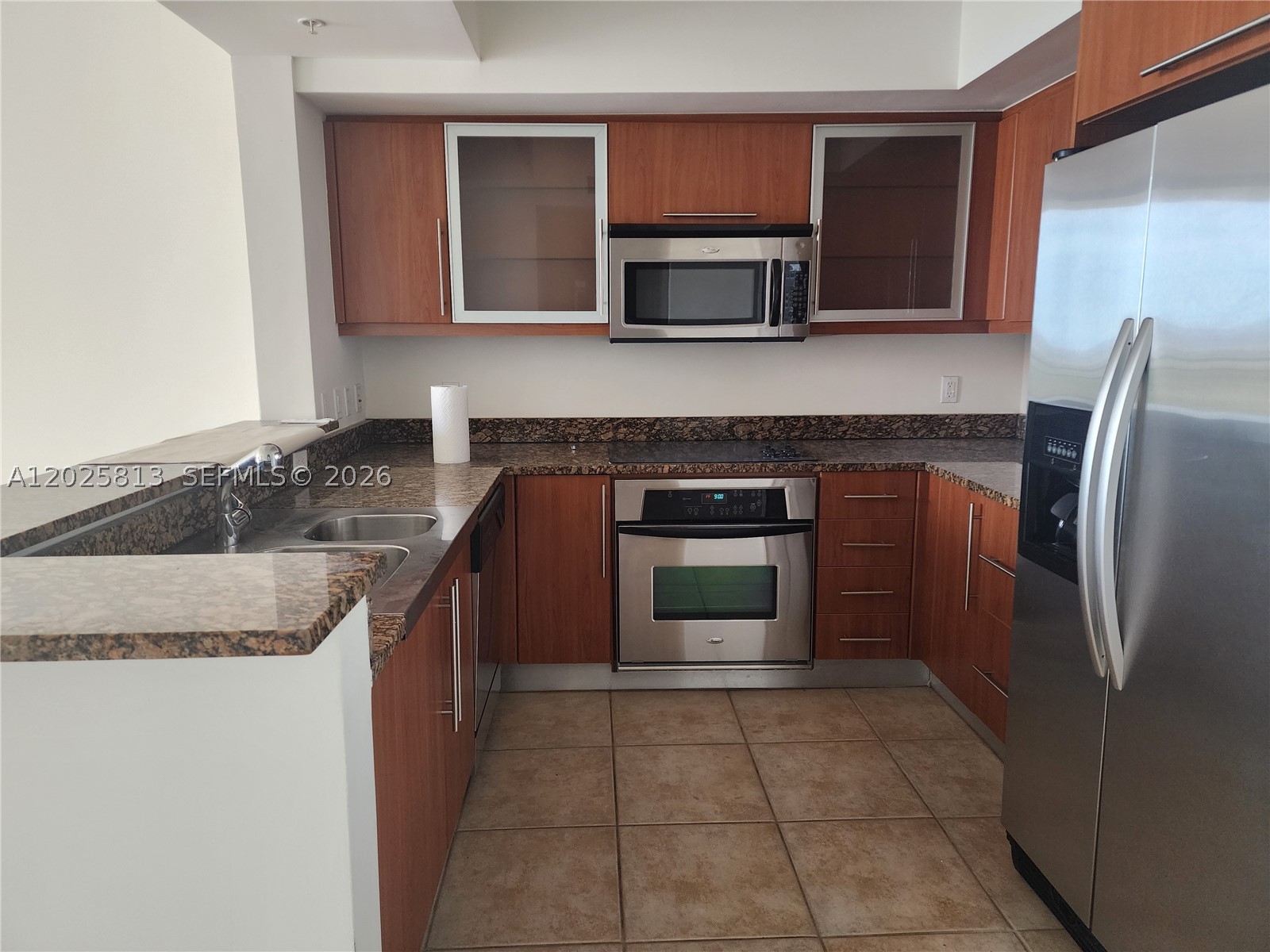 PUERTA DE PALMAS CONDO - Residential Lease
