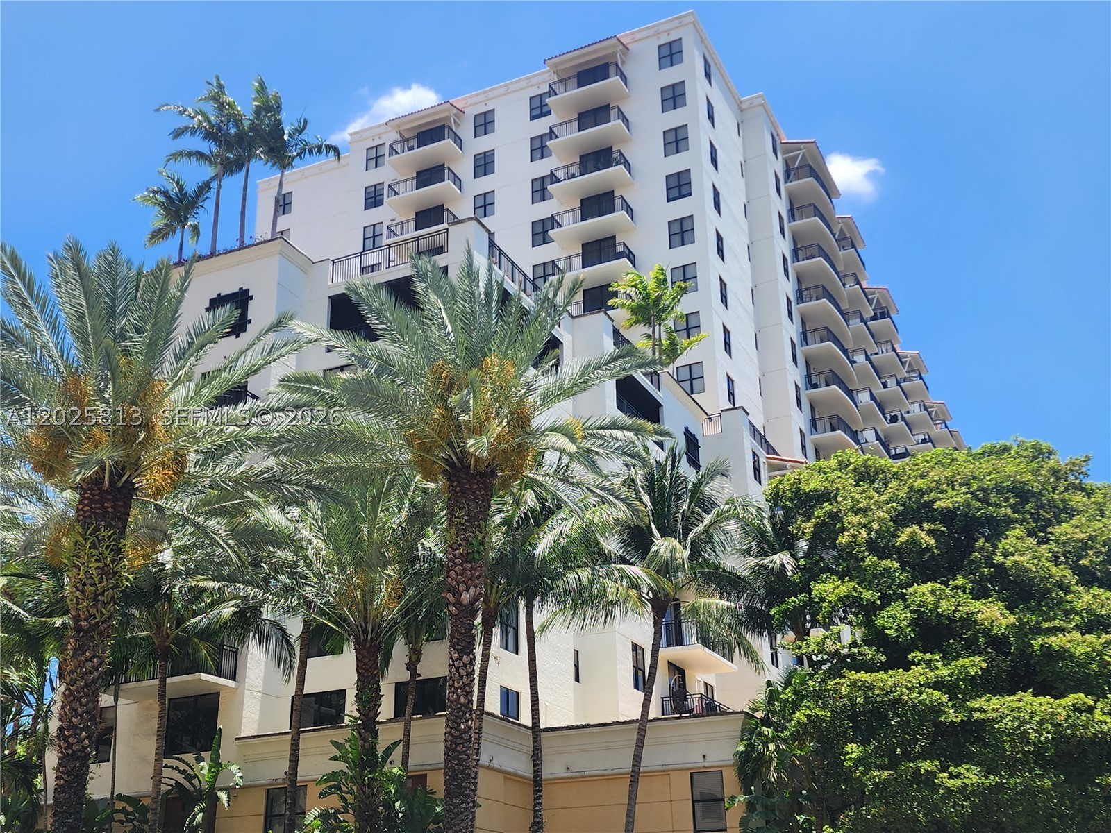 PUERTA DE PALMAS CONDO - Residential Lease