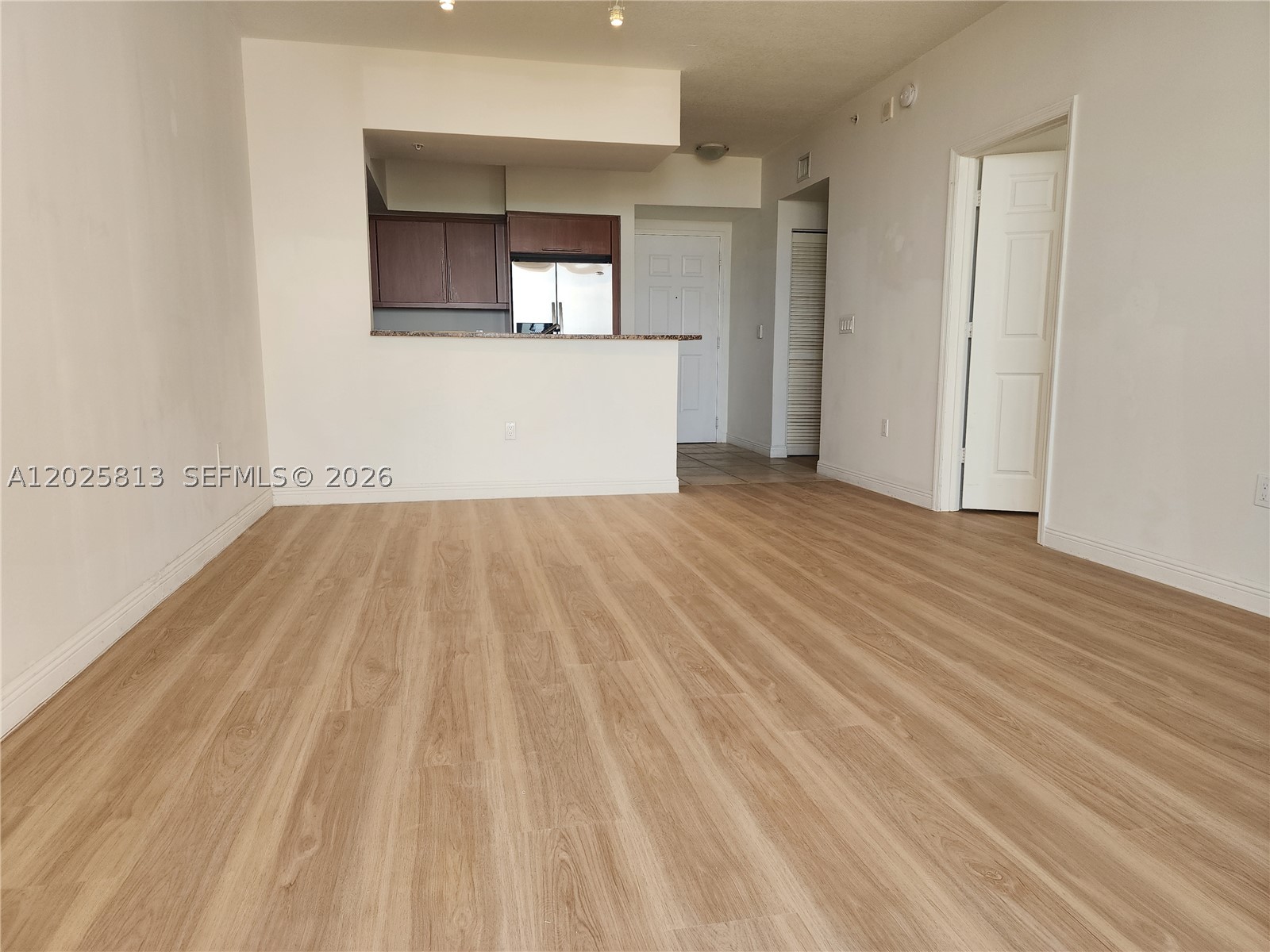 PUERTA DE PALMAS CONDO - Residential Lease