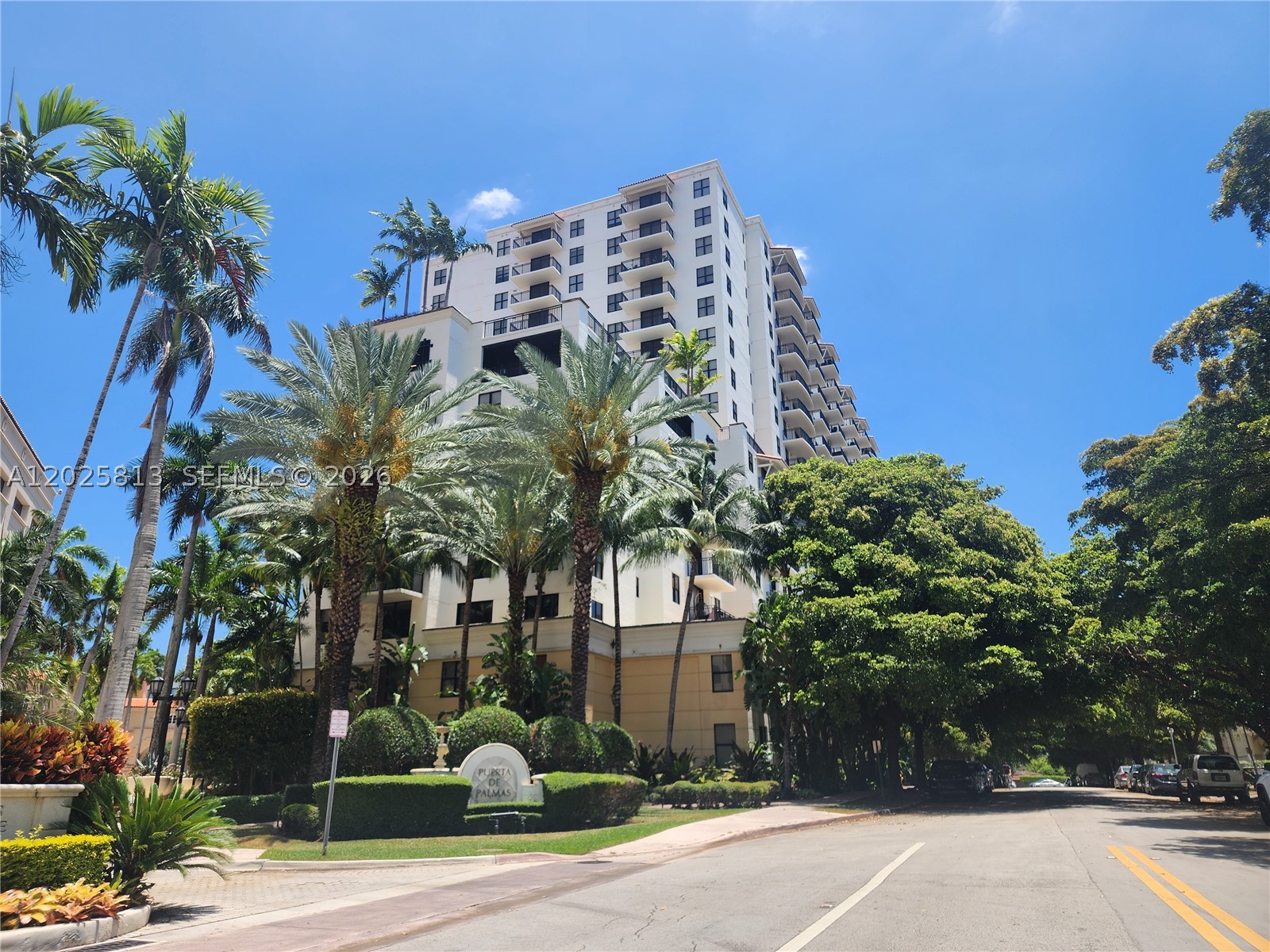 PUERTA DE PALMAS CONDO - Residential Lease