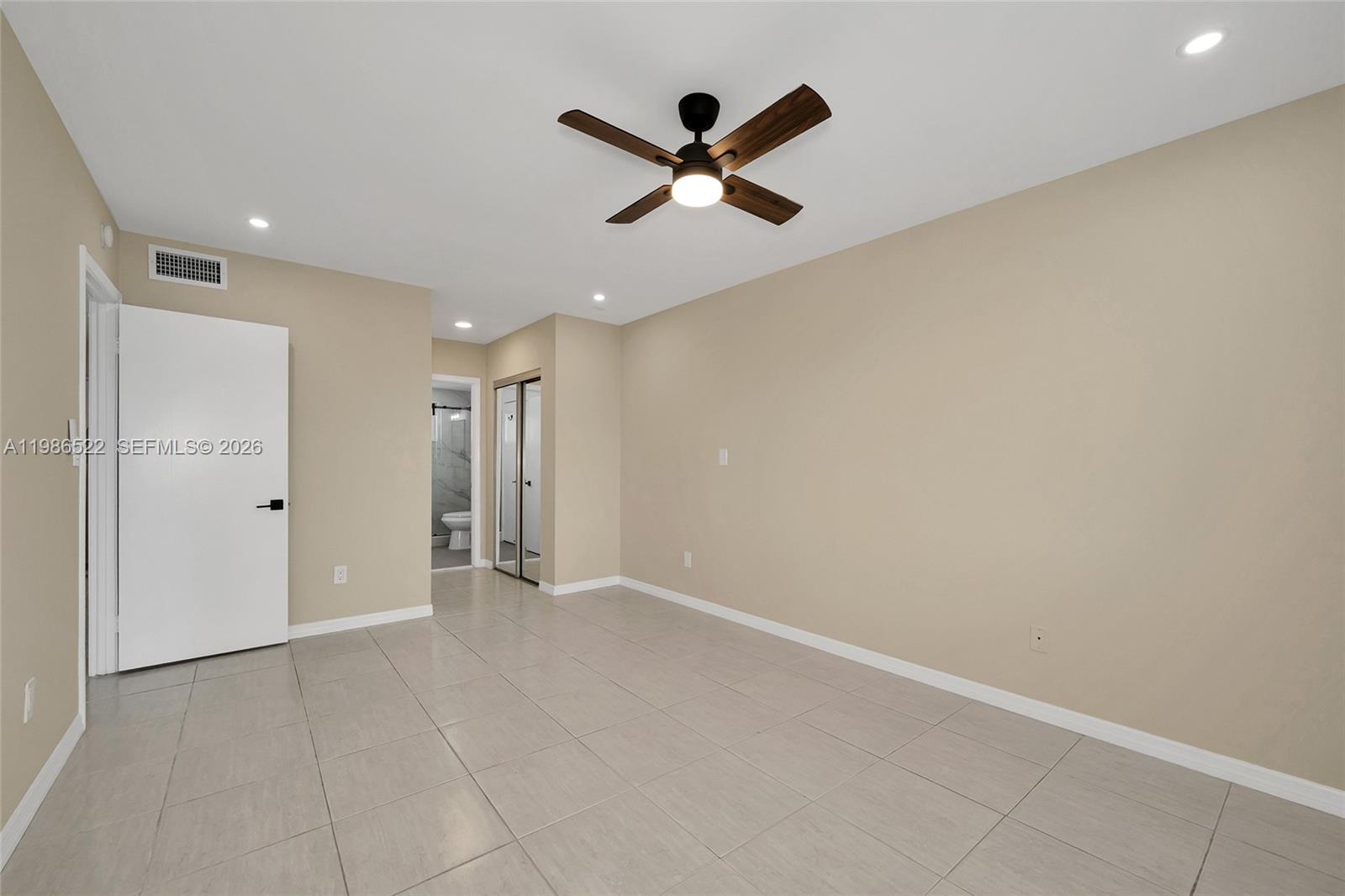 VILLAGE OF KINGS CREEK CO - Residential Lease