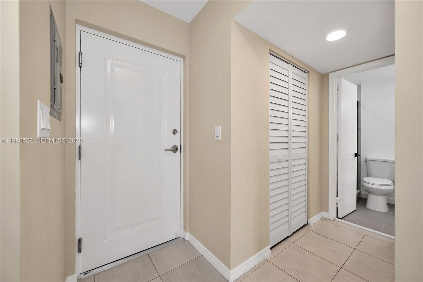 VILLAGE OF KINGS CREEK CO - Residential Lease