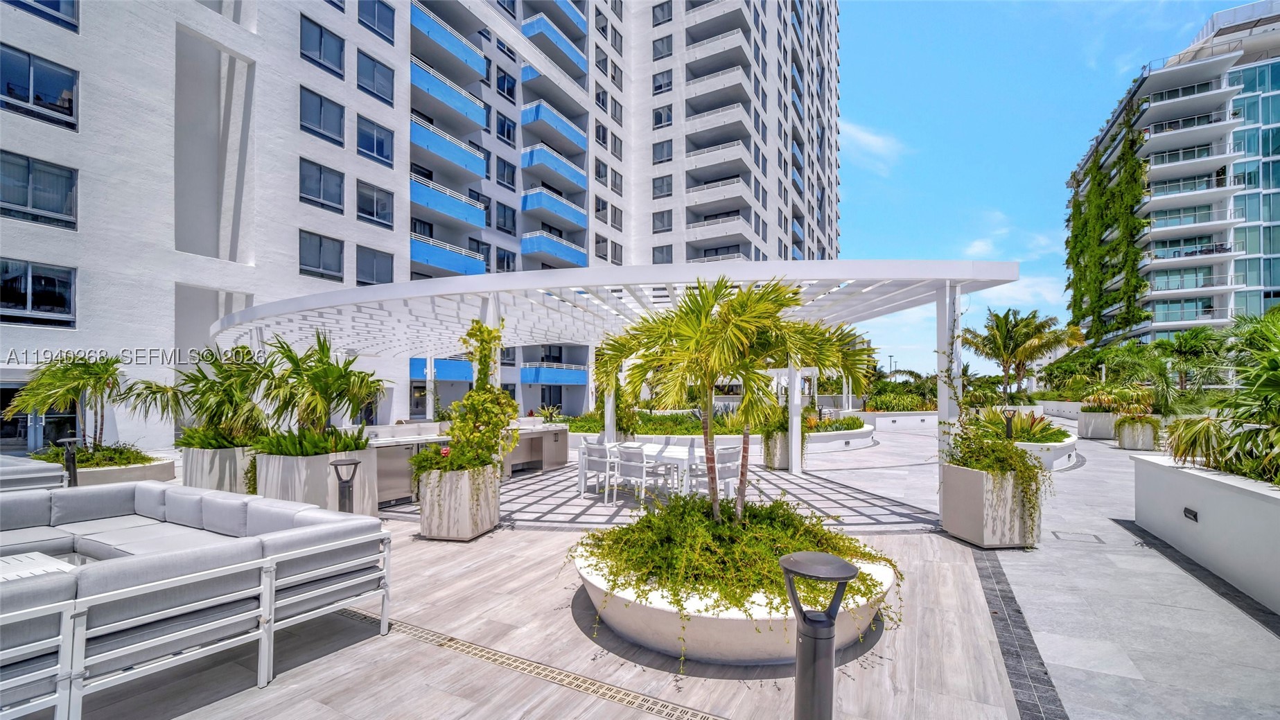THE WAVERLY AT SOUTH BEAC - Residential