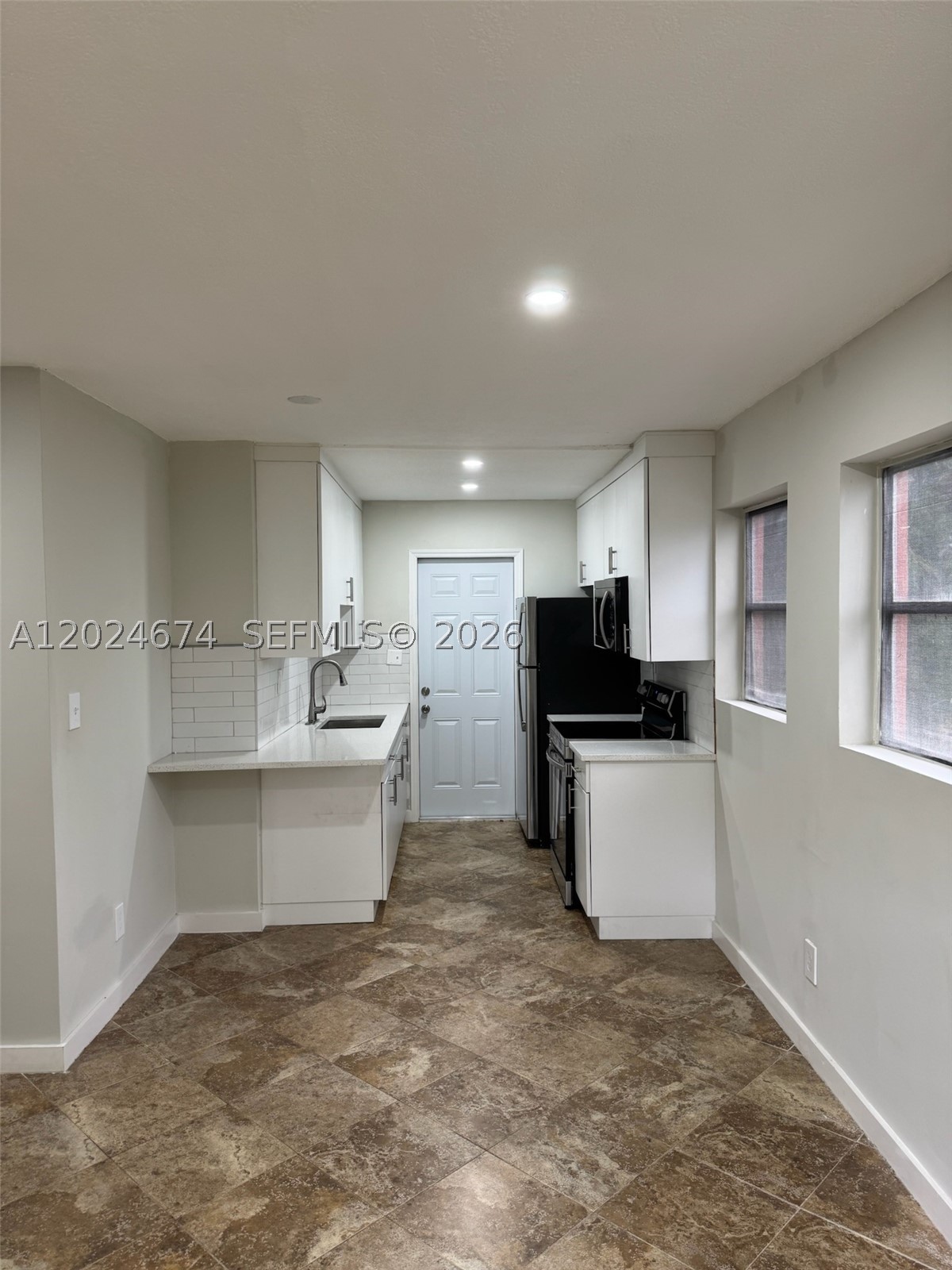WOODLAWN - Residential Income