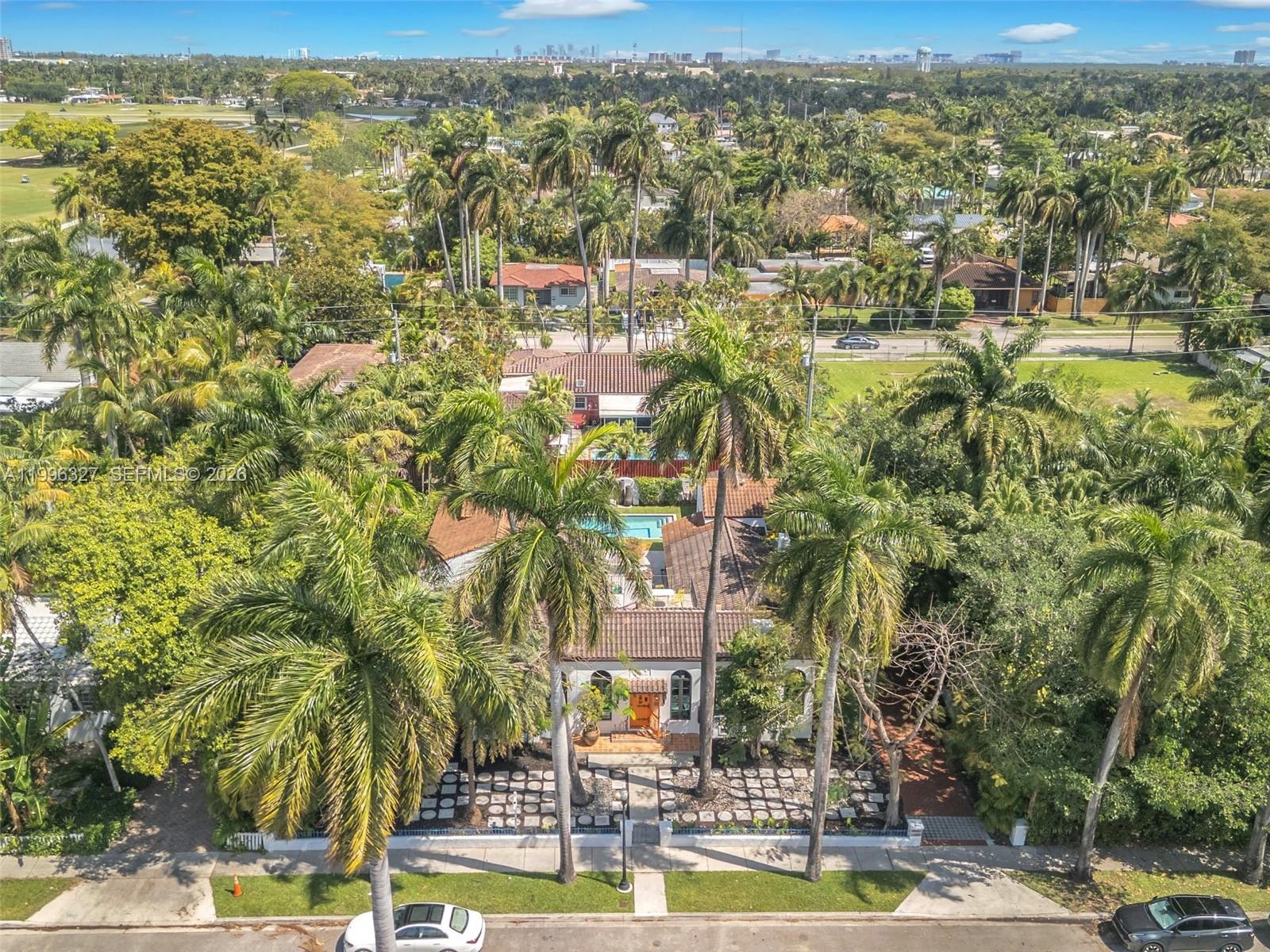 HOLLYWOOD LAKES SECTION - Residential