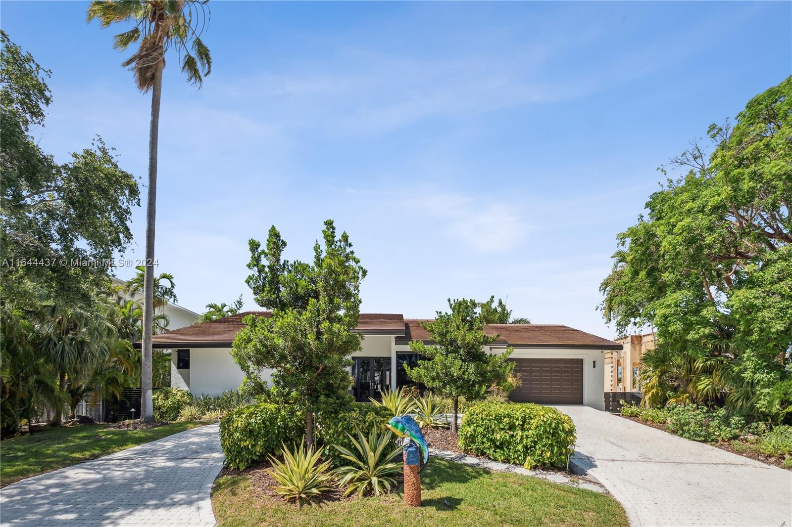 CORAL BAY SEC B - Residential