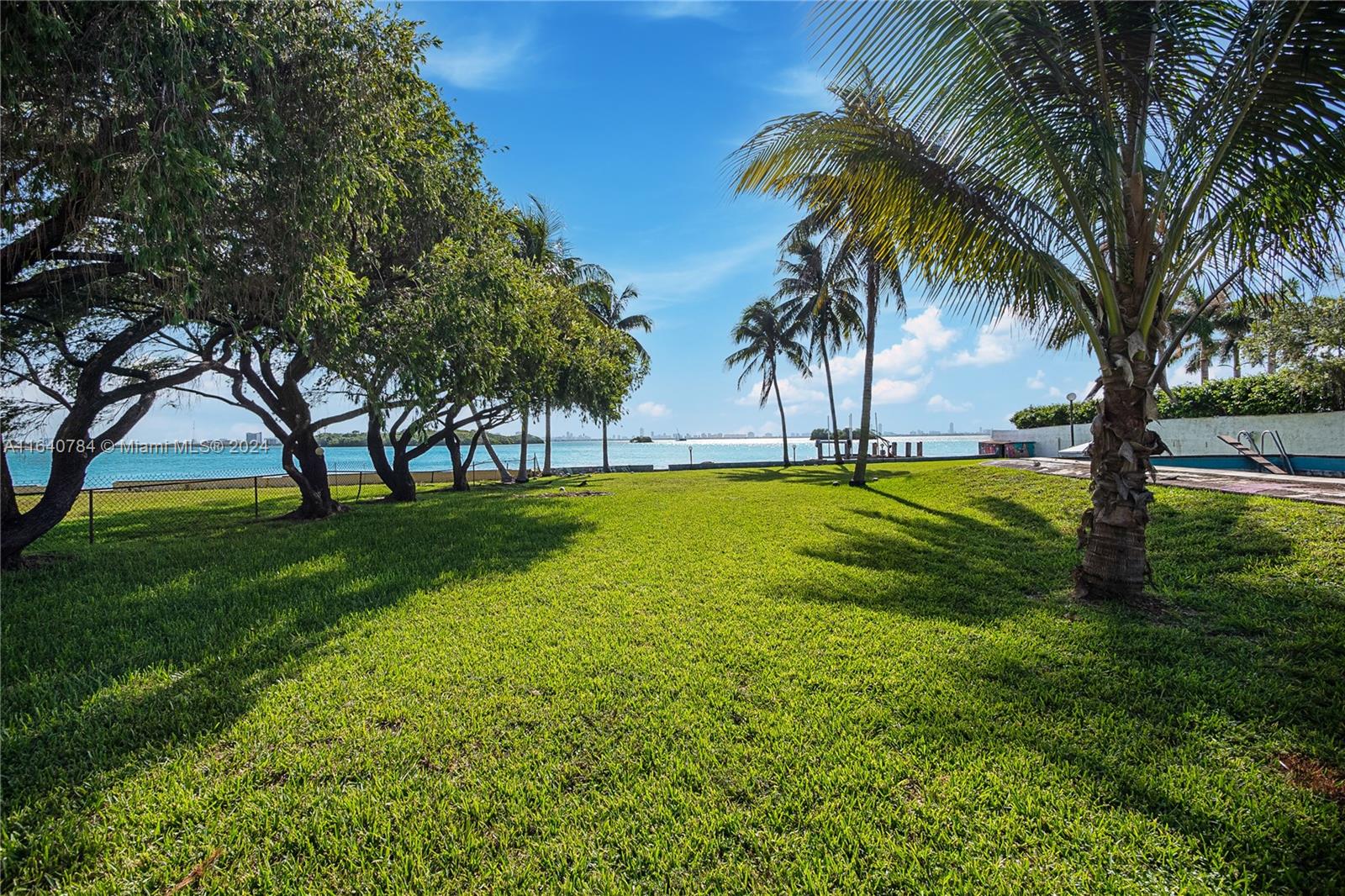 BAYSHORE A - Residential