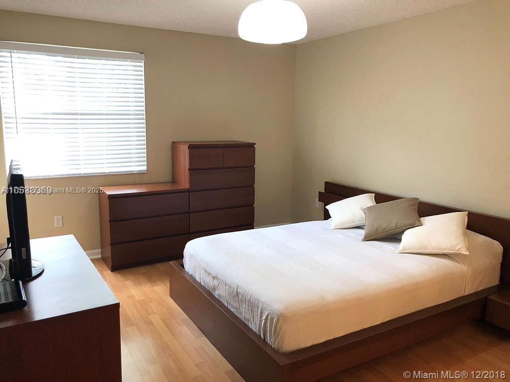 THE GREENS AT DORAL CONDO - Residential Lease