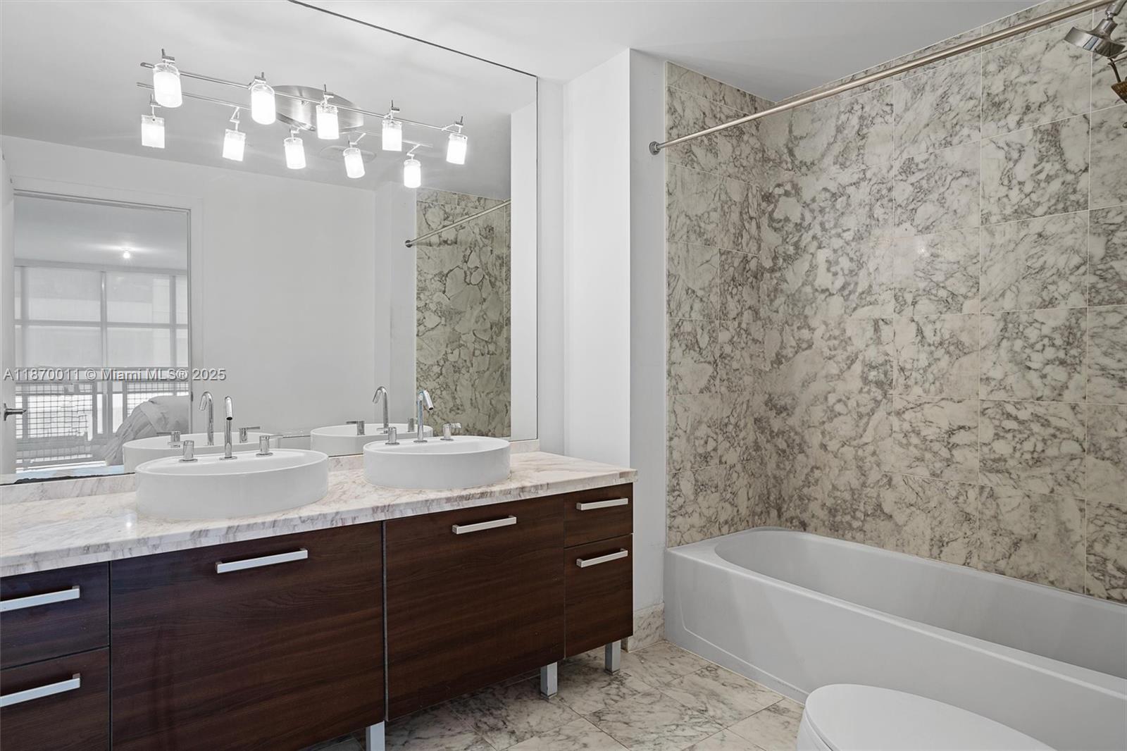 Vizcayne South Condo - Residential